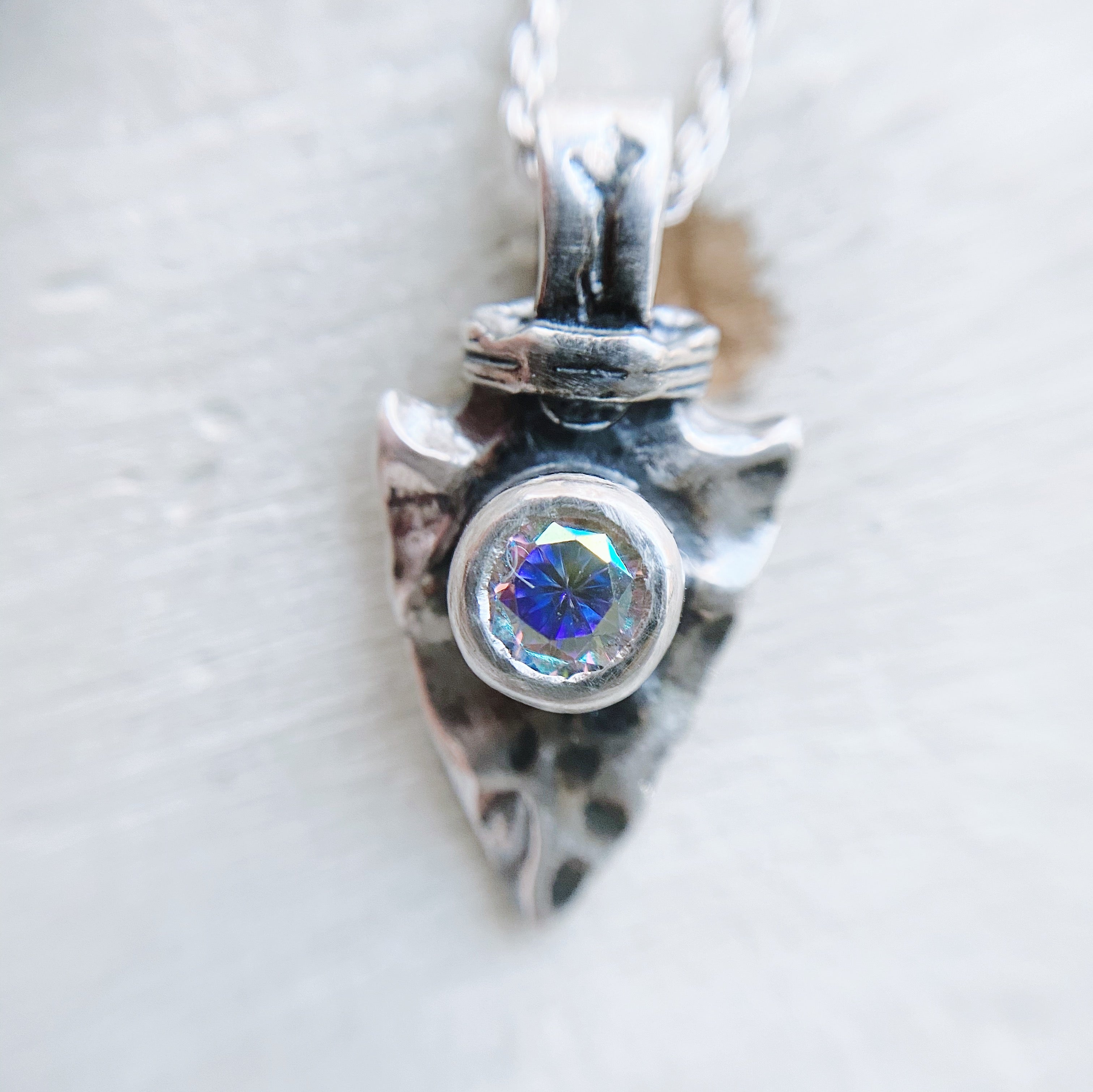 Colgante Punta de Flecha Aurora