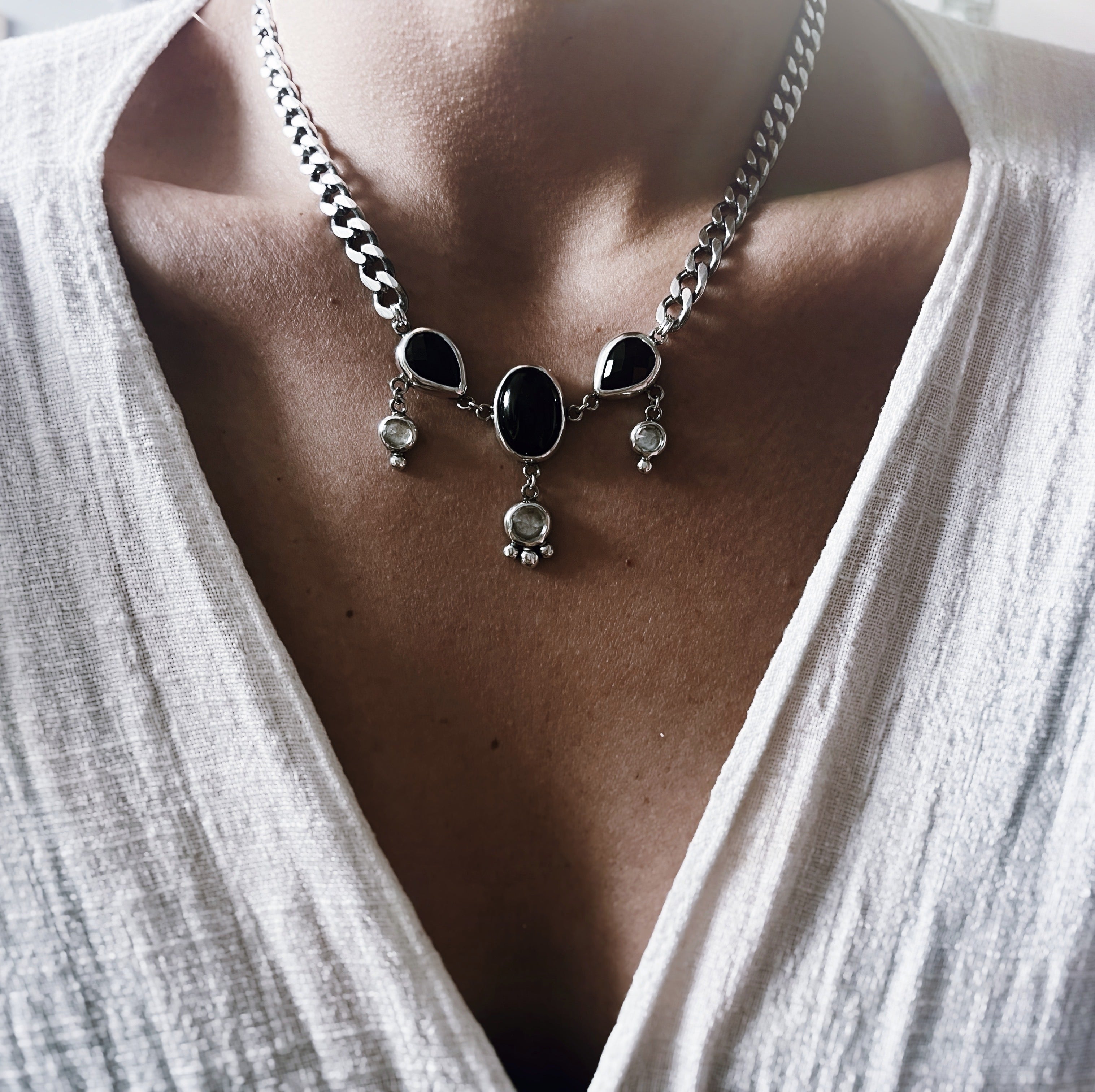Collar Choker Cosette - B&W - PREVENTA