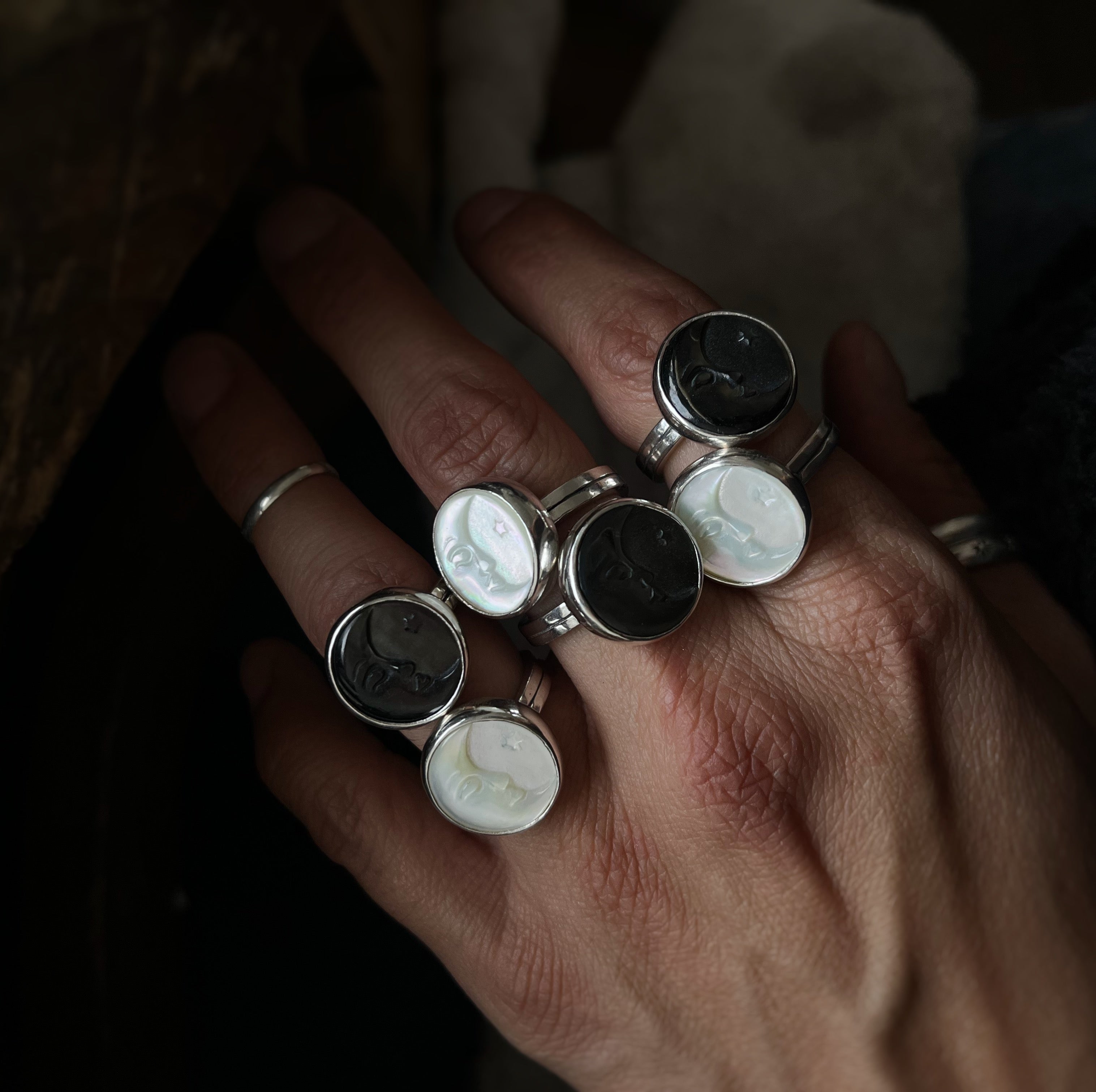 Anillo Moonrise White