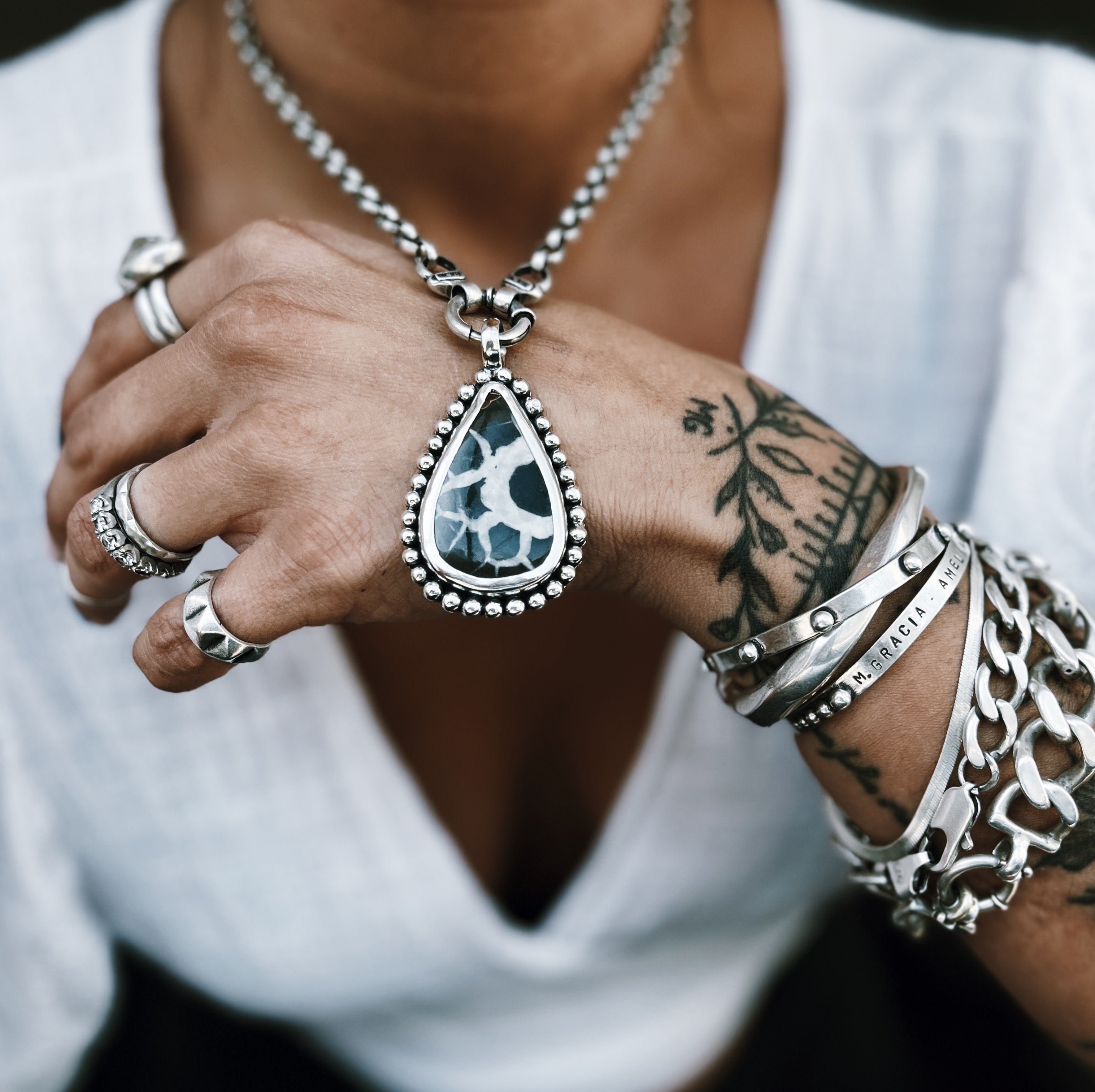 Colgante Dragón Septaria - Tienda Delacons Joyas