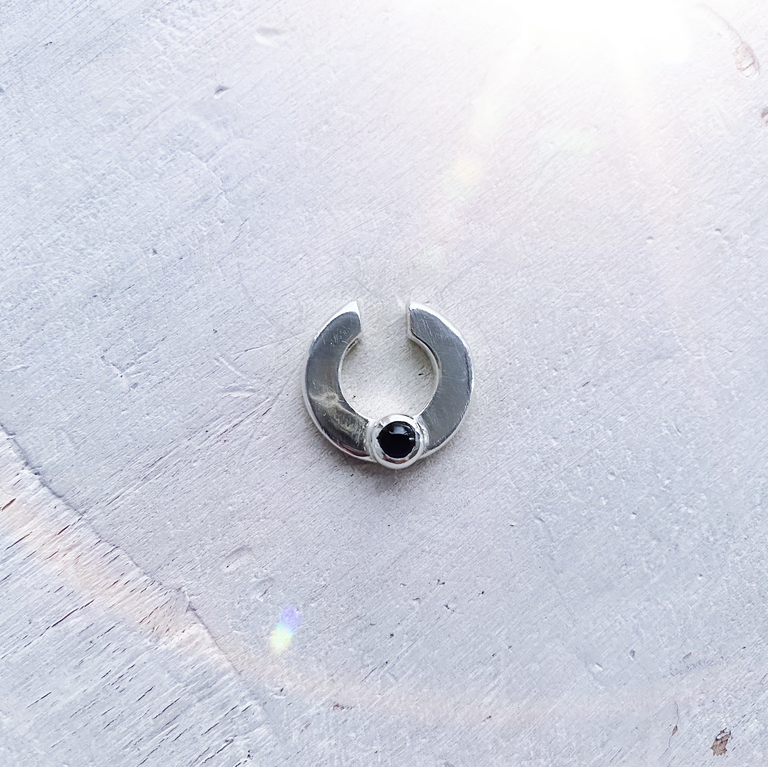 Ear Cuff Ciclon + Onix