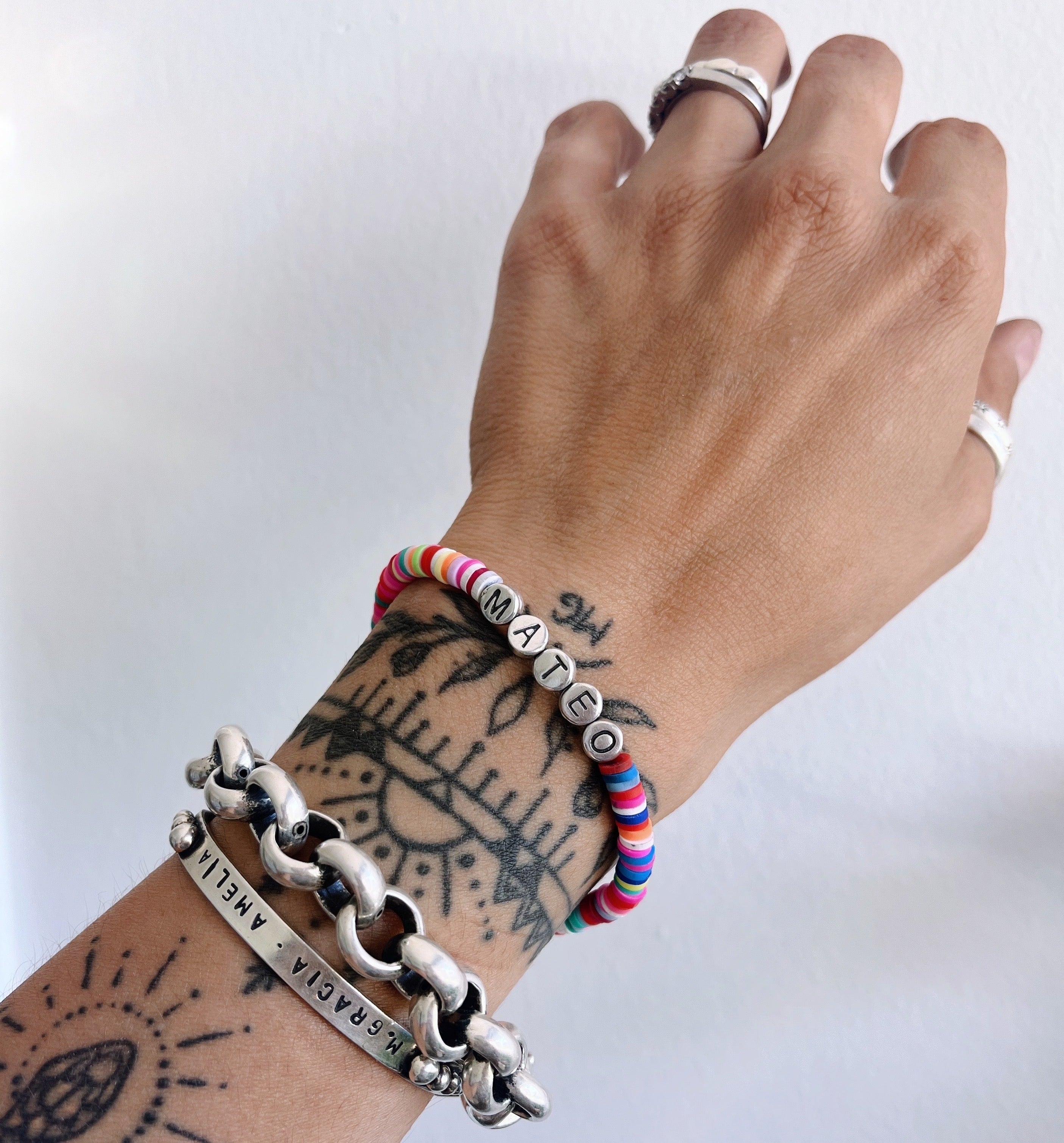 Pulsera Colores + Letras Plata Nombre