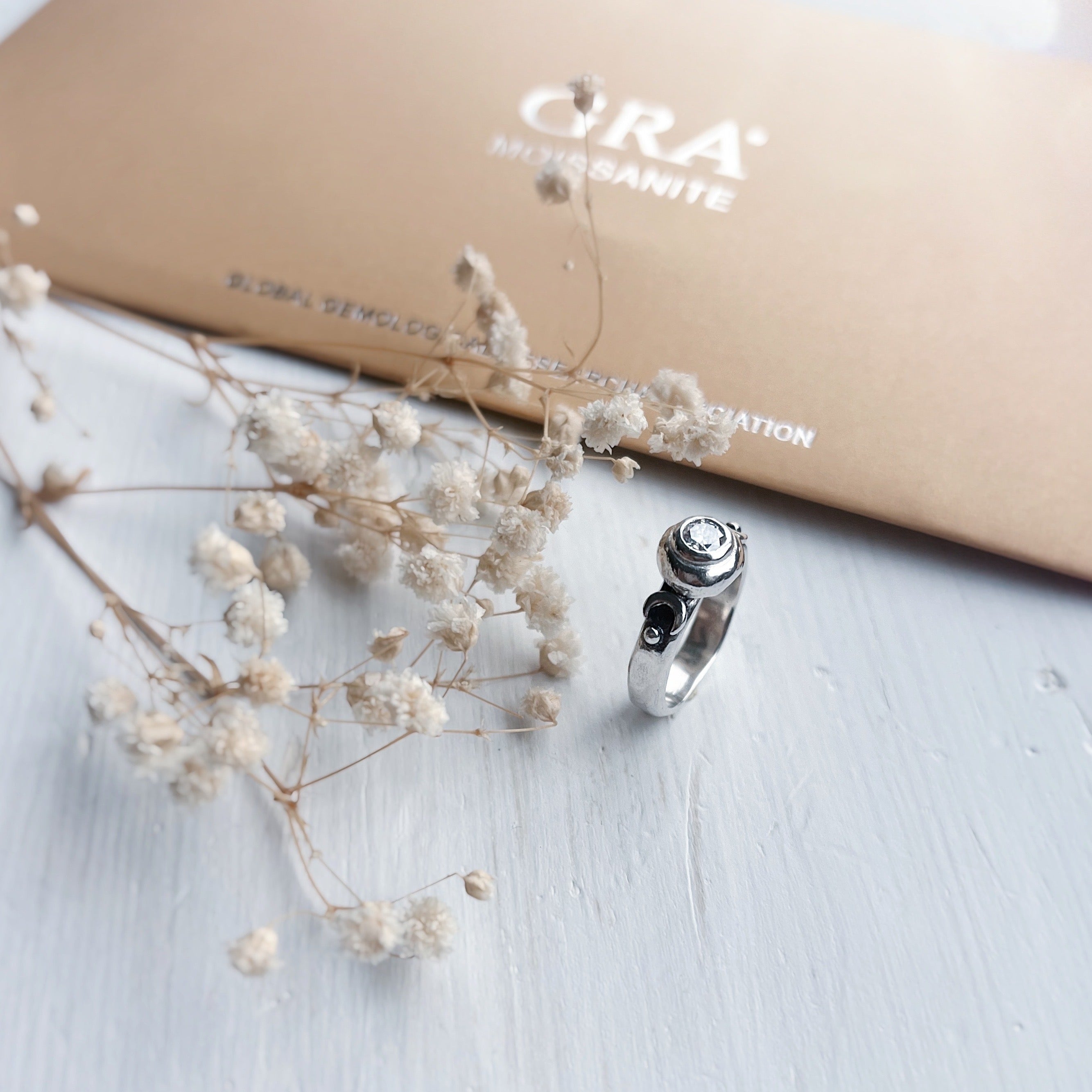 Anillo Selene Moissanita