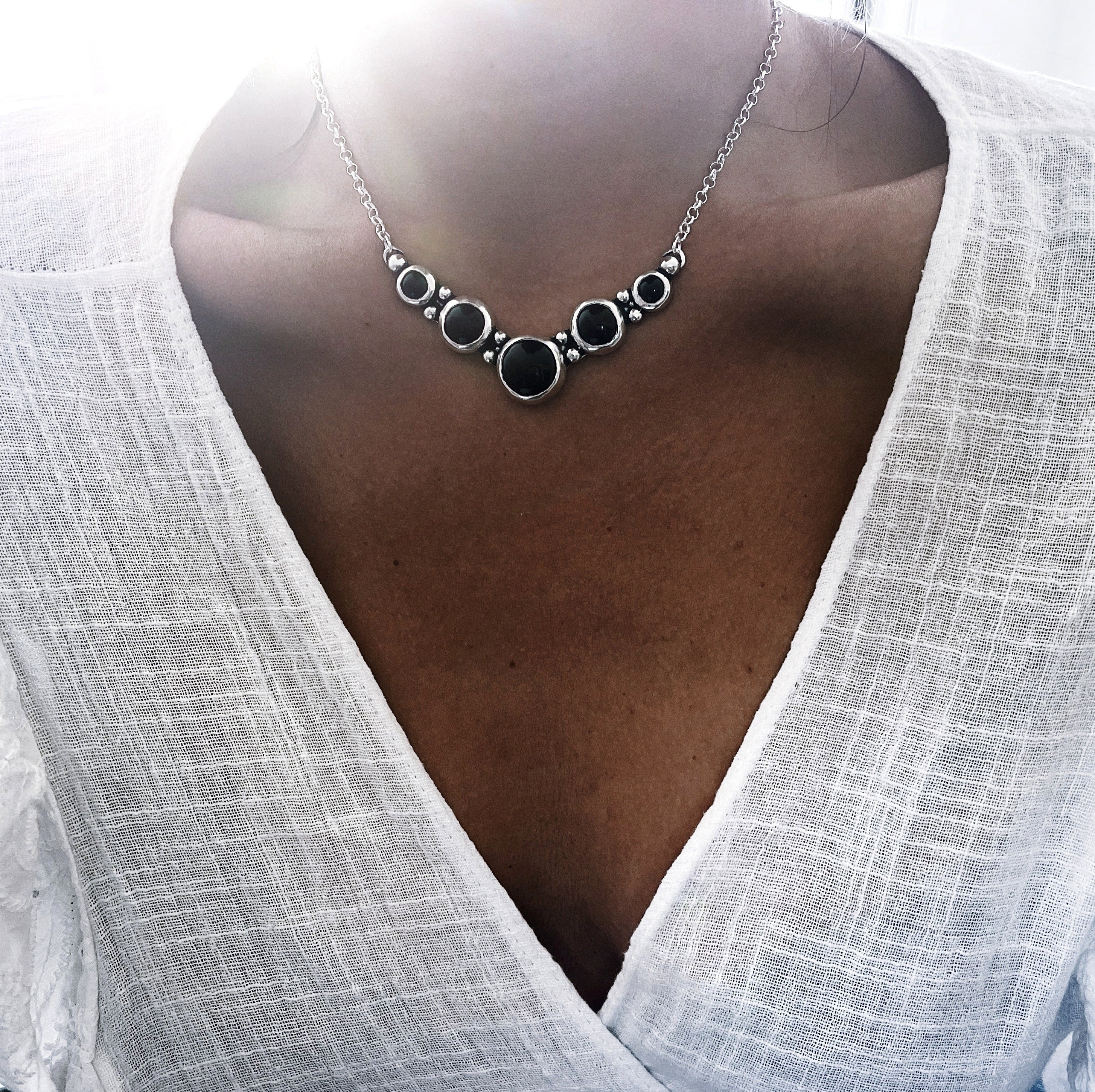 Collar The Black Queen