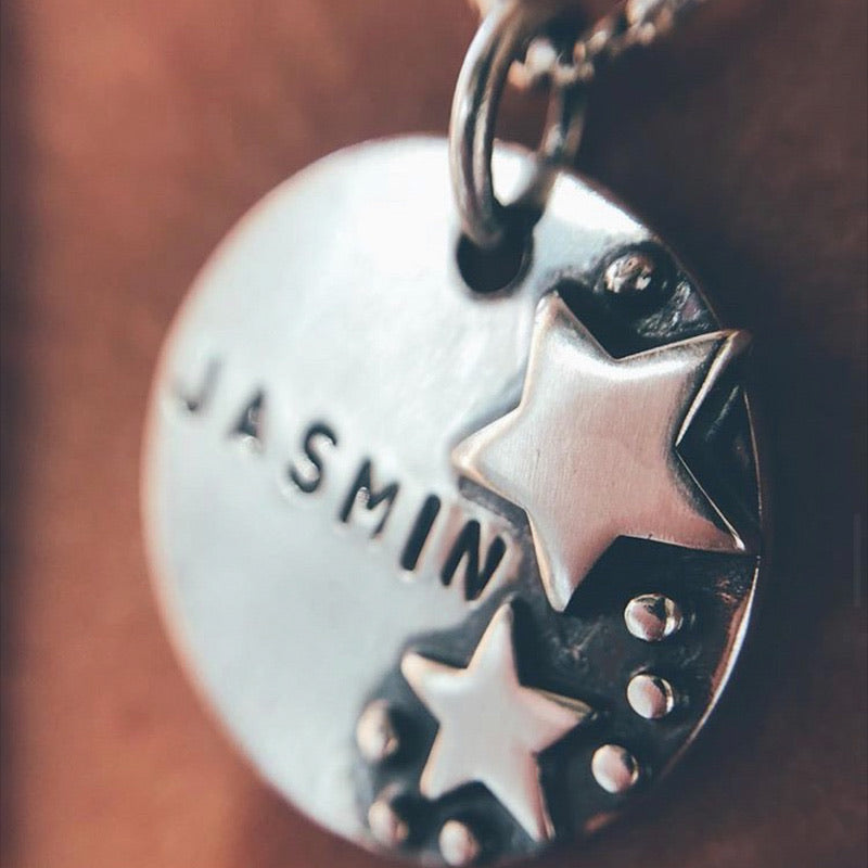 Colgante medalla Cosmos personalizada