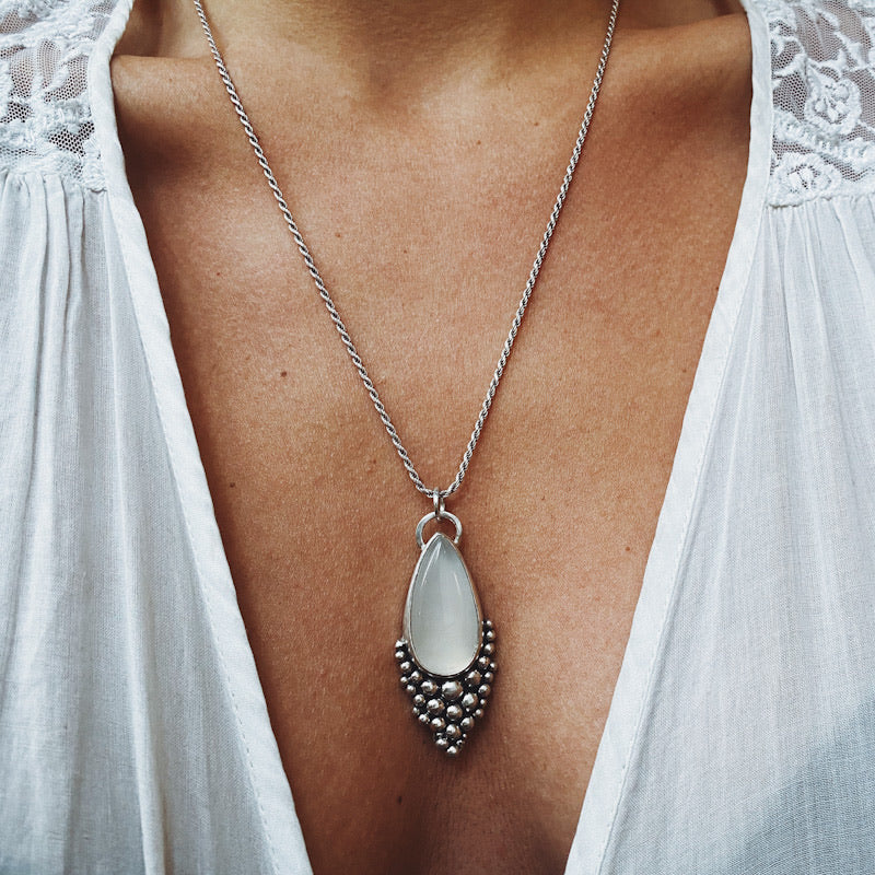 Colgante Gota Empelotada Ágata XL - Blanca - PREVENTA