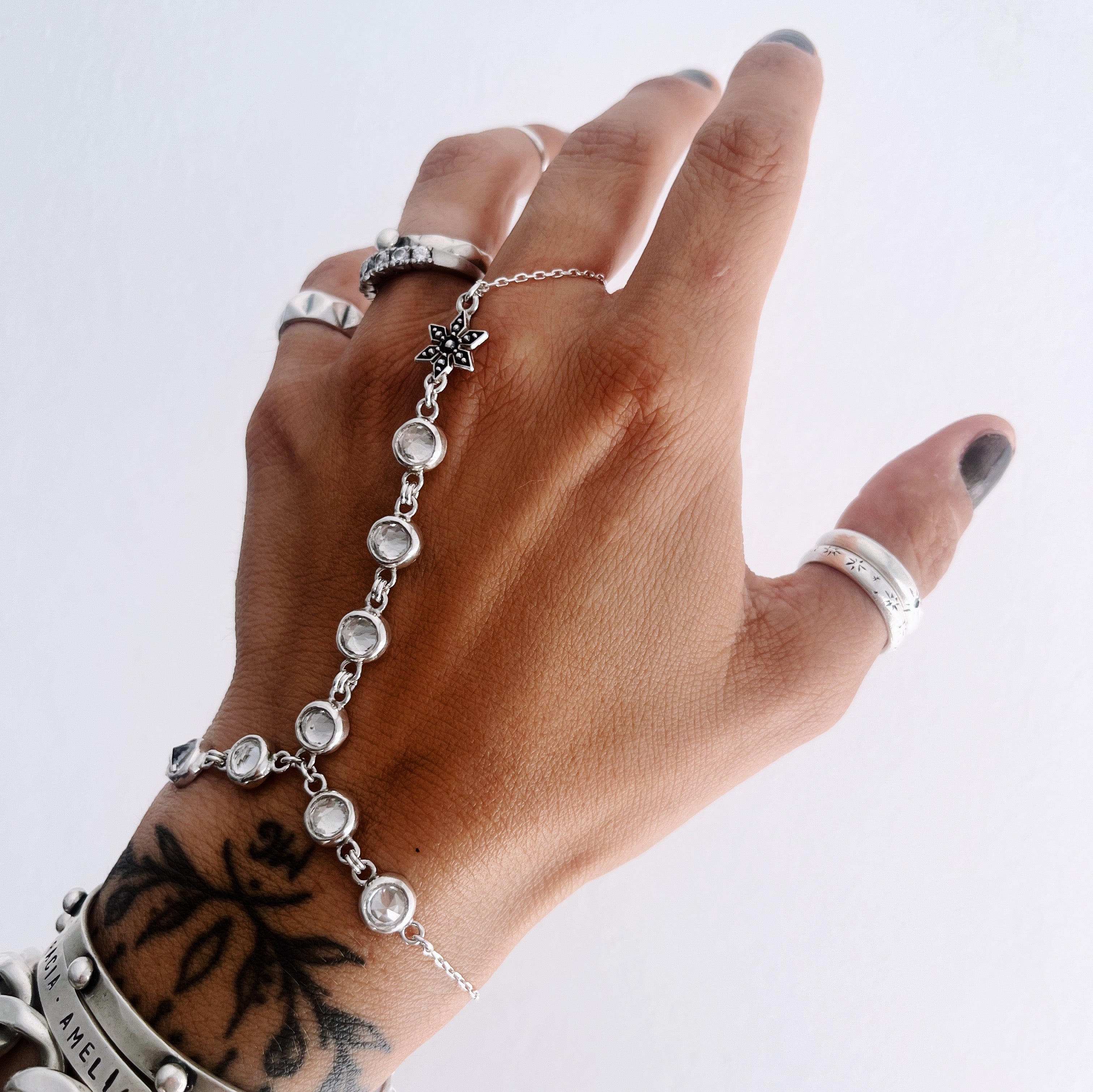 Hand Chain Alisha - PREVENTA