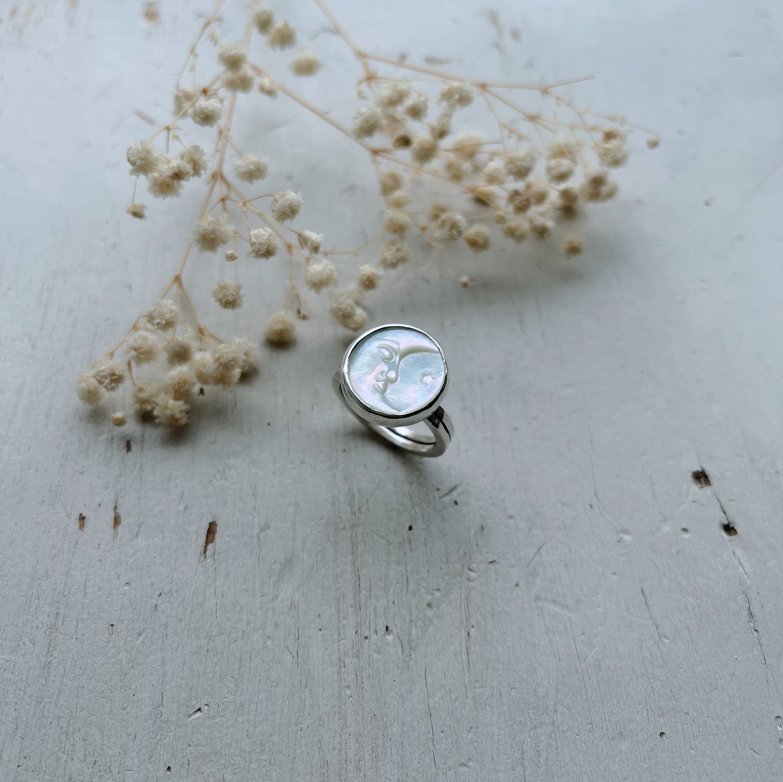 Anillo Moonrise White