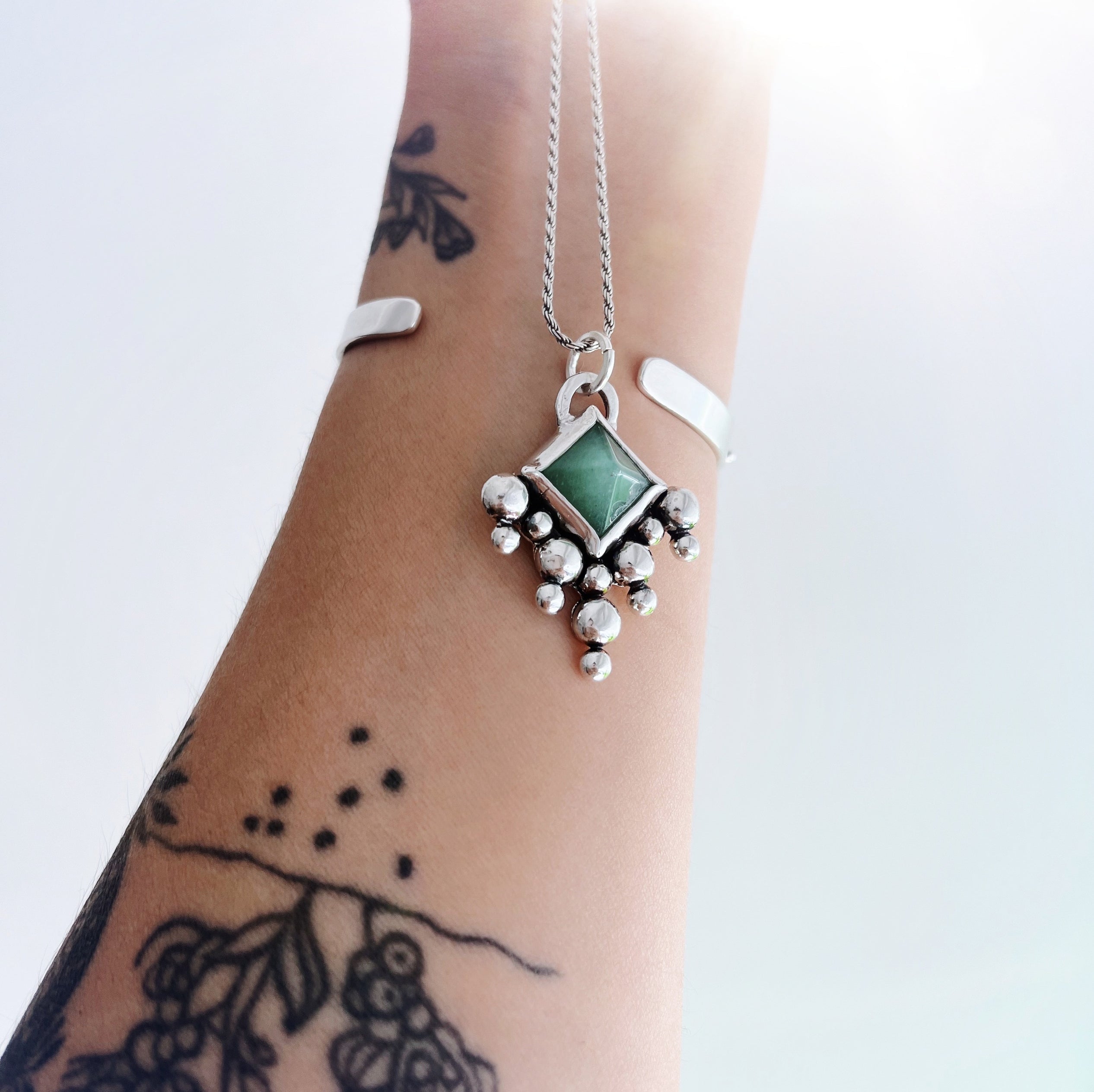 Colgante Prisma Jaipur / Varias Piedras