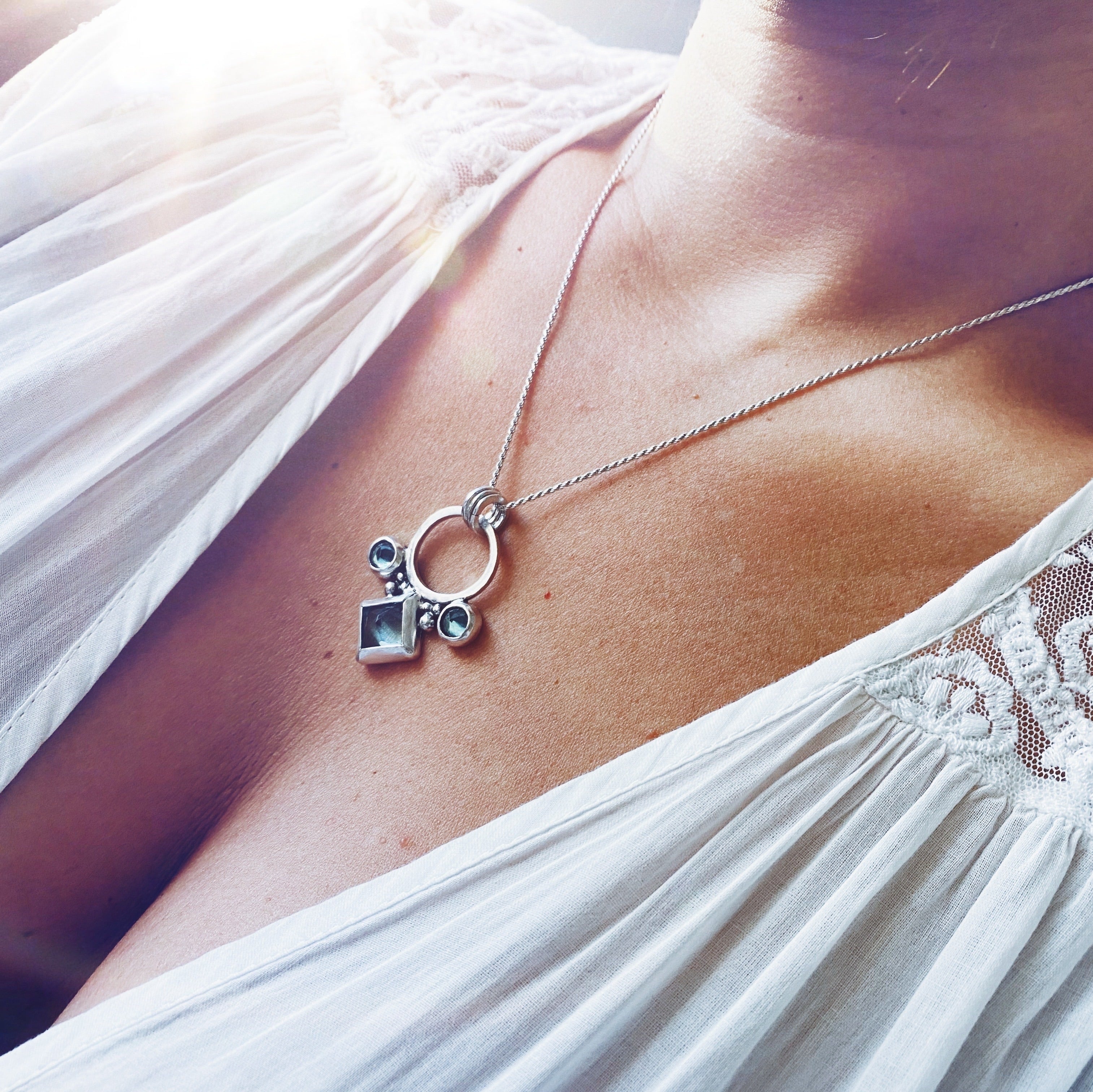 Colgante Fez - Varias Piedras