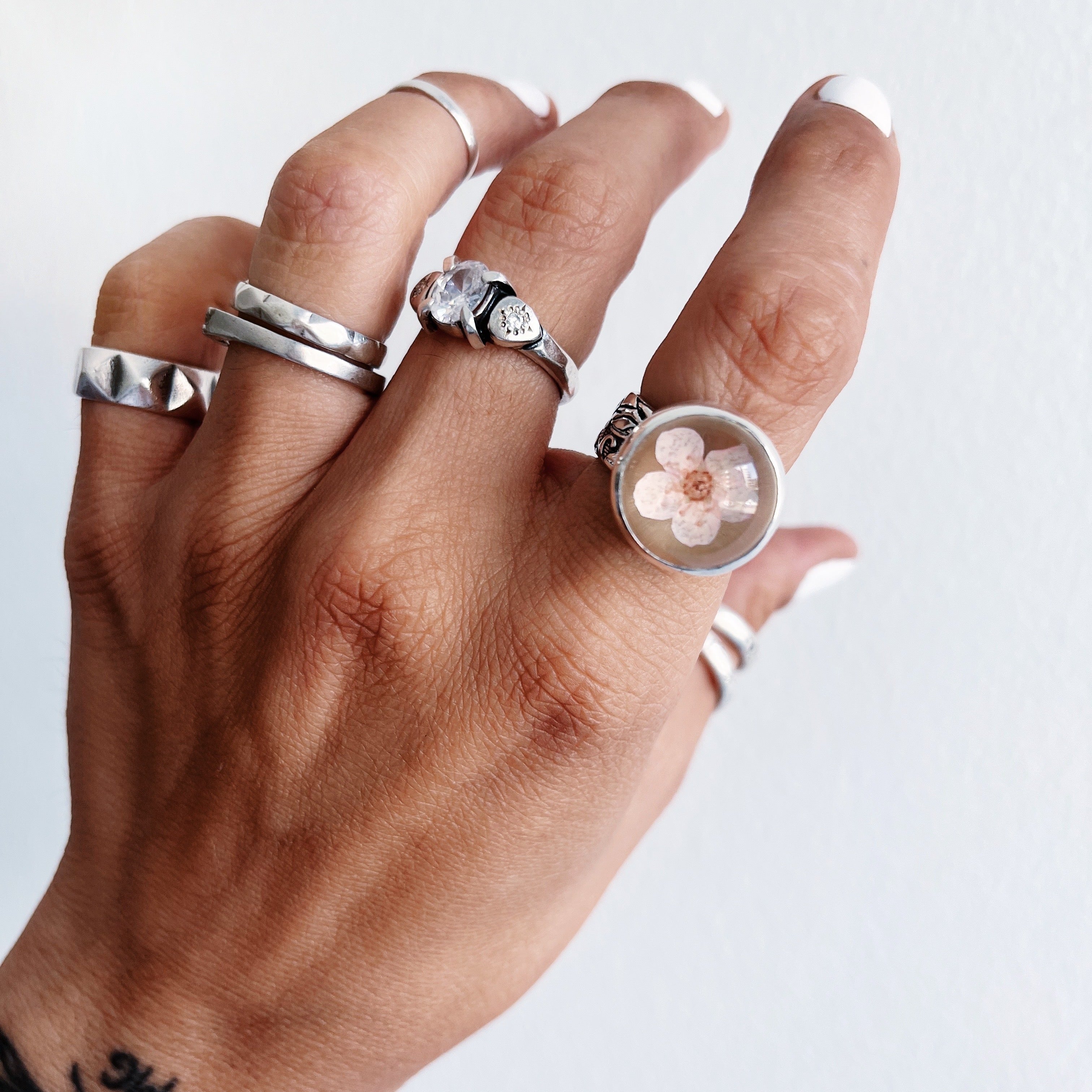 Anillo Florcita Encapsulada / Cherry Blossom