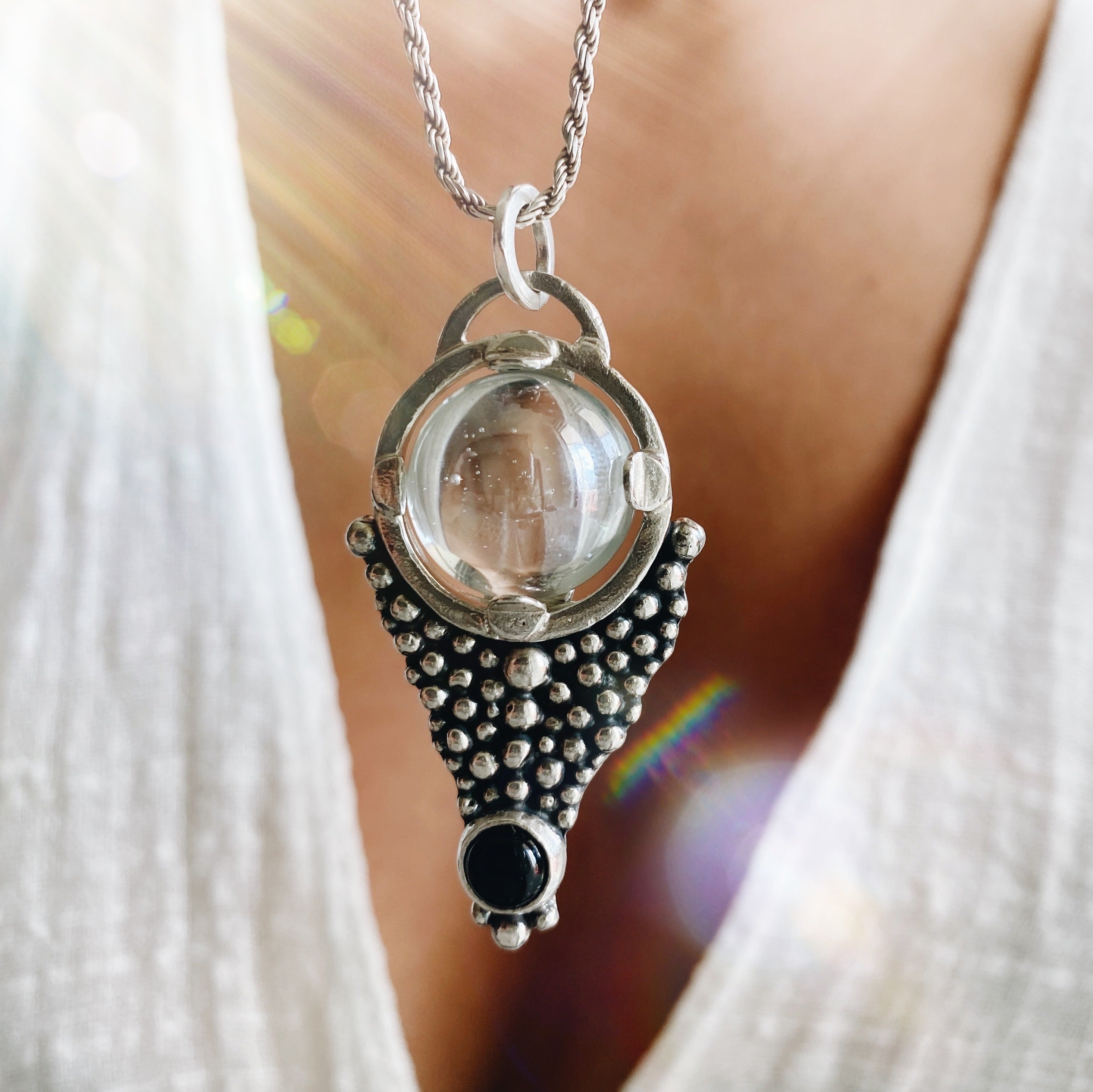 Colgante Halo Levitador Aura y Onix