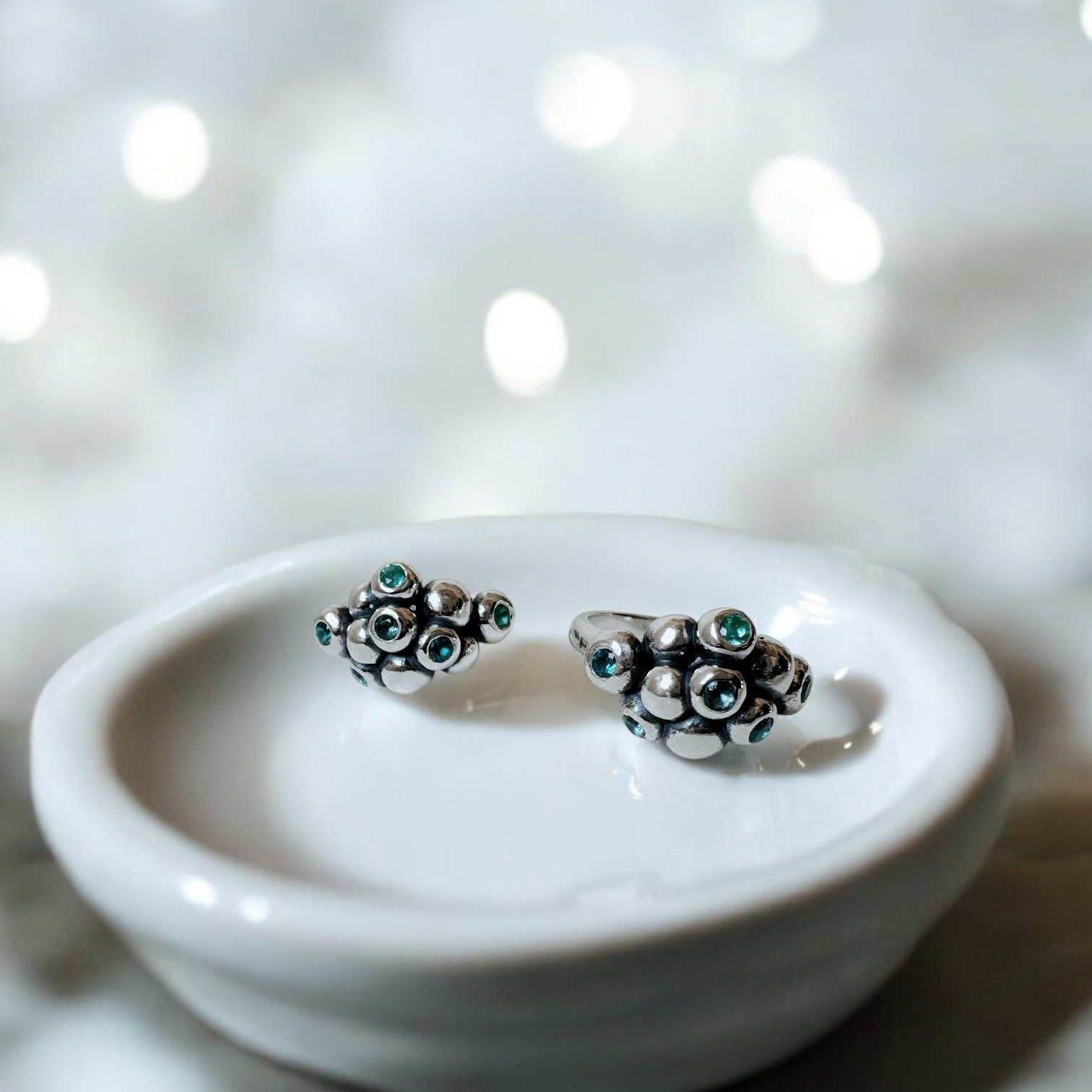 Anillo Alicia