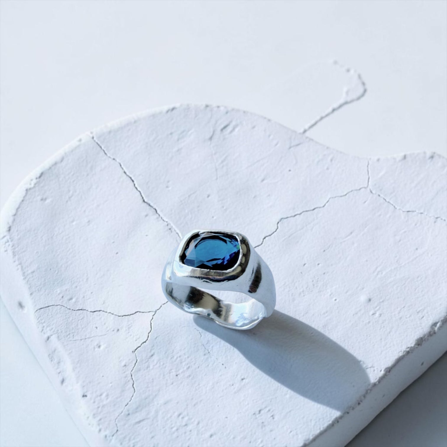Anillo Ondina - London