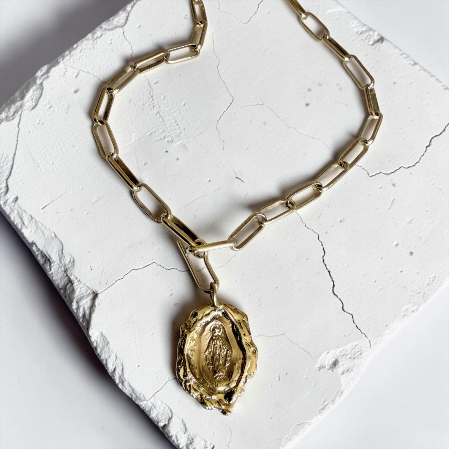 Colgante Medalla Virgen de las Gracias