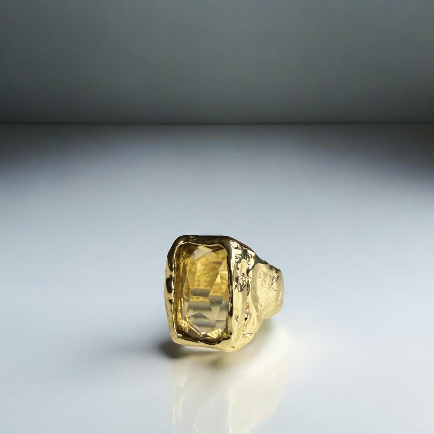 Anillo El Monarca