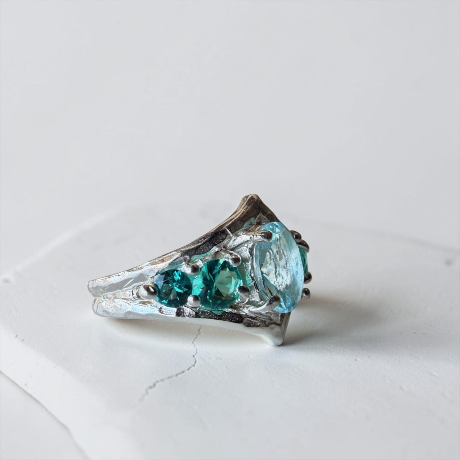Anillo Narciso