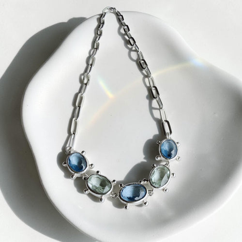 Collares