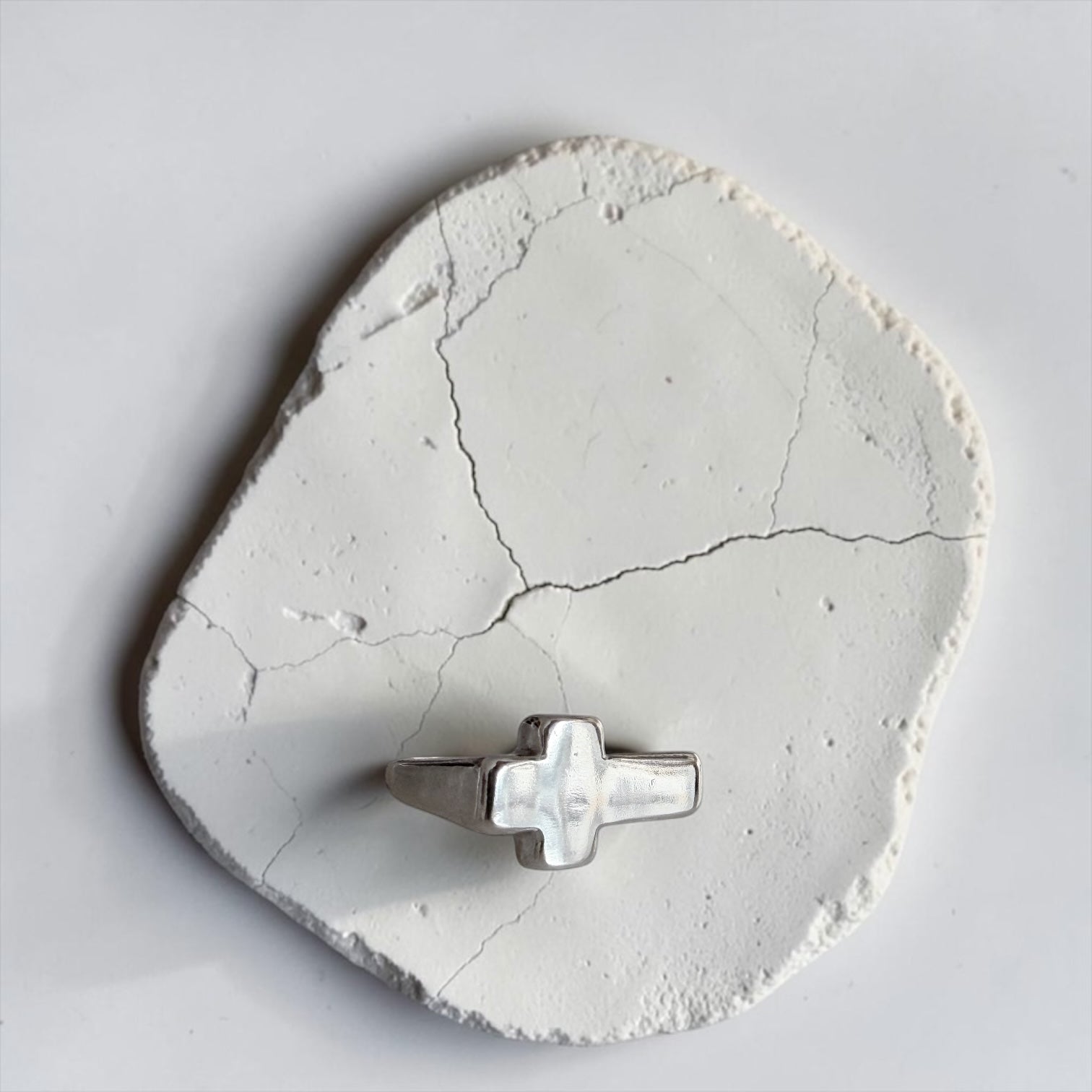 Anillo Crucis