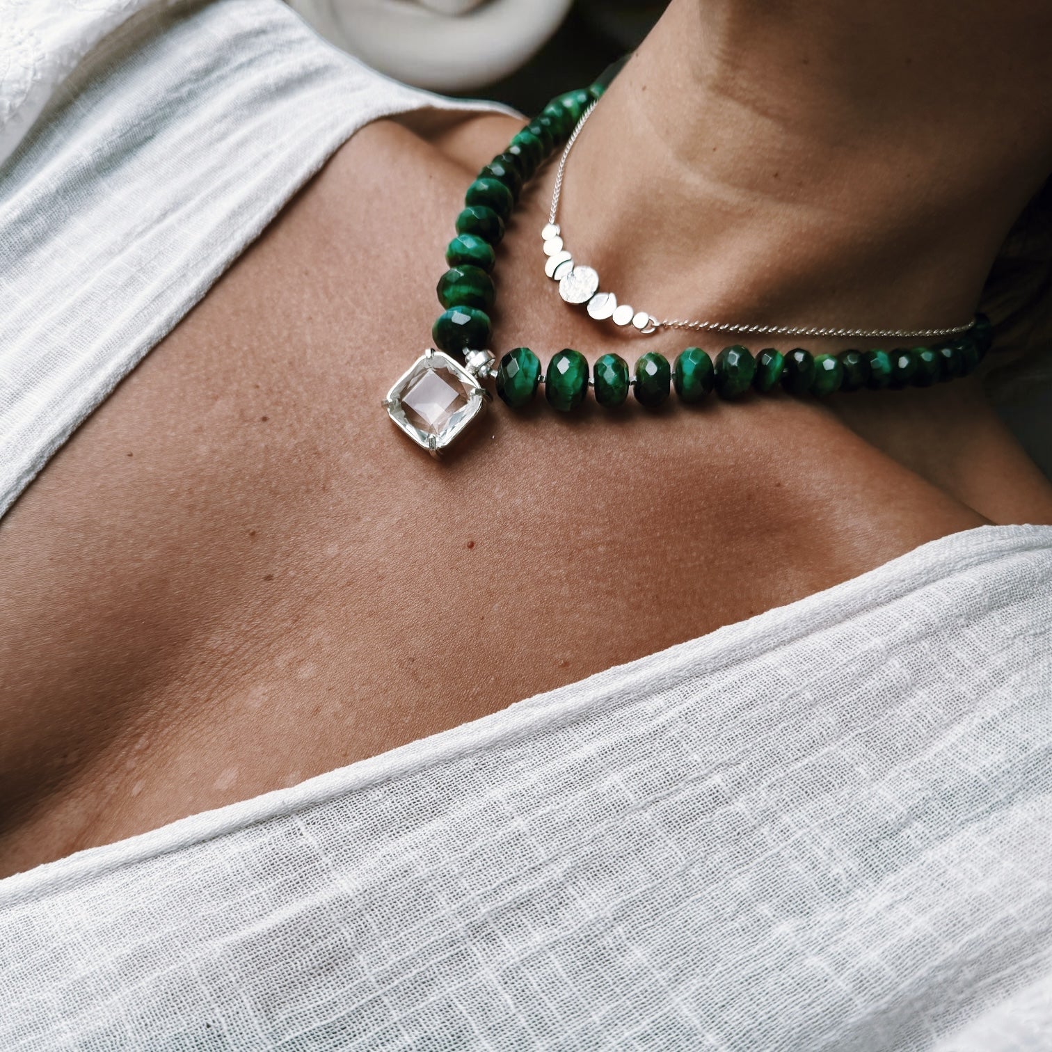 Collar Green Light