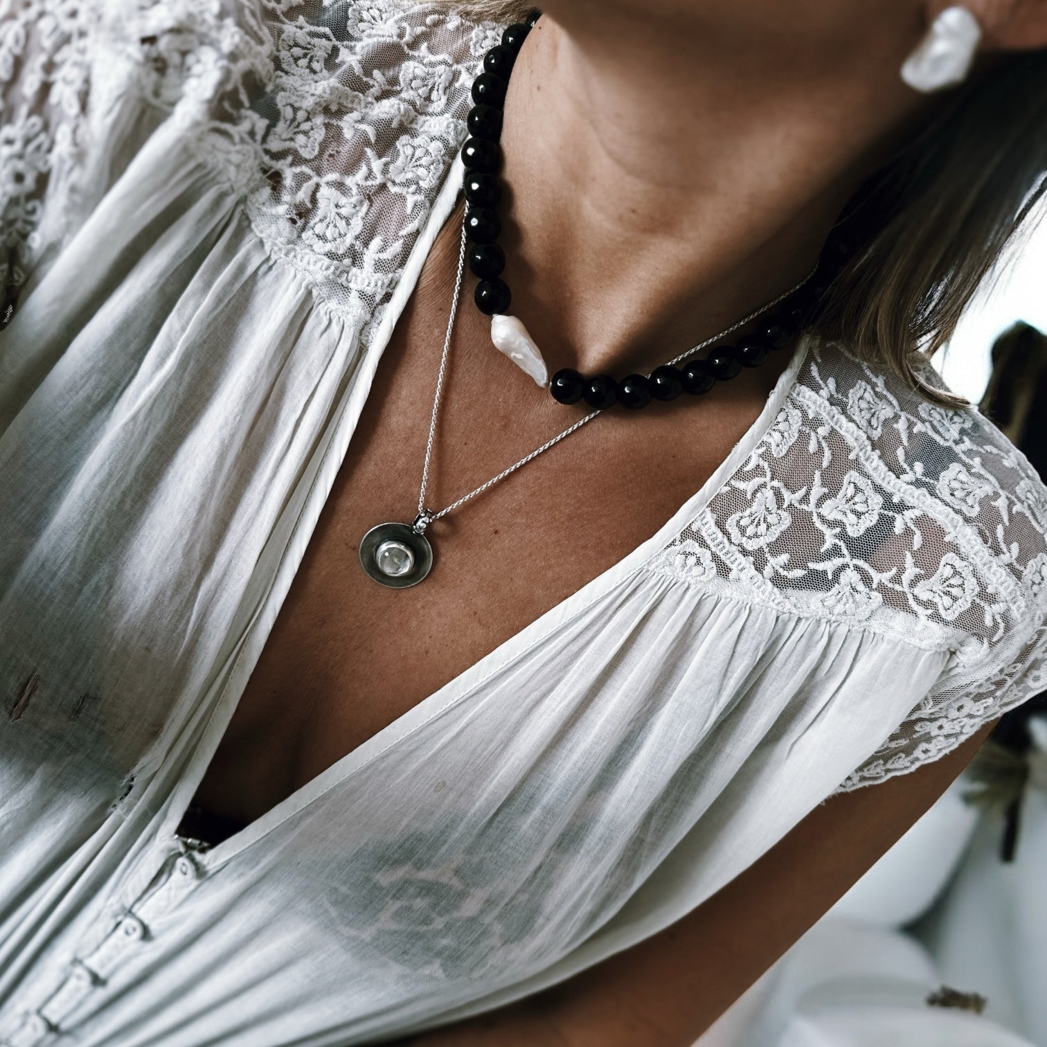 Collar Rocking Balls “Midnight Queen”