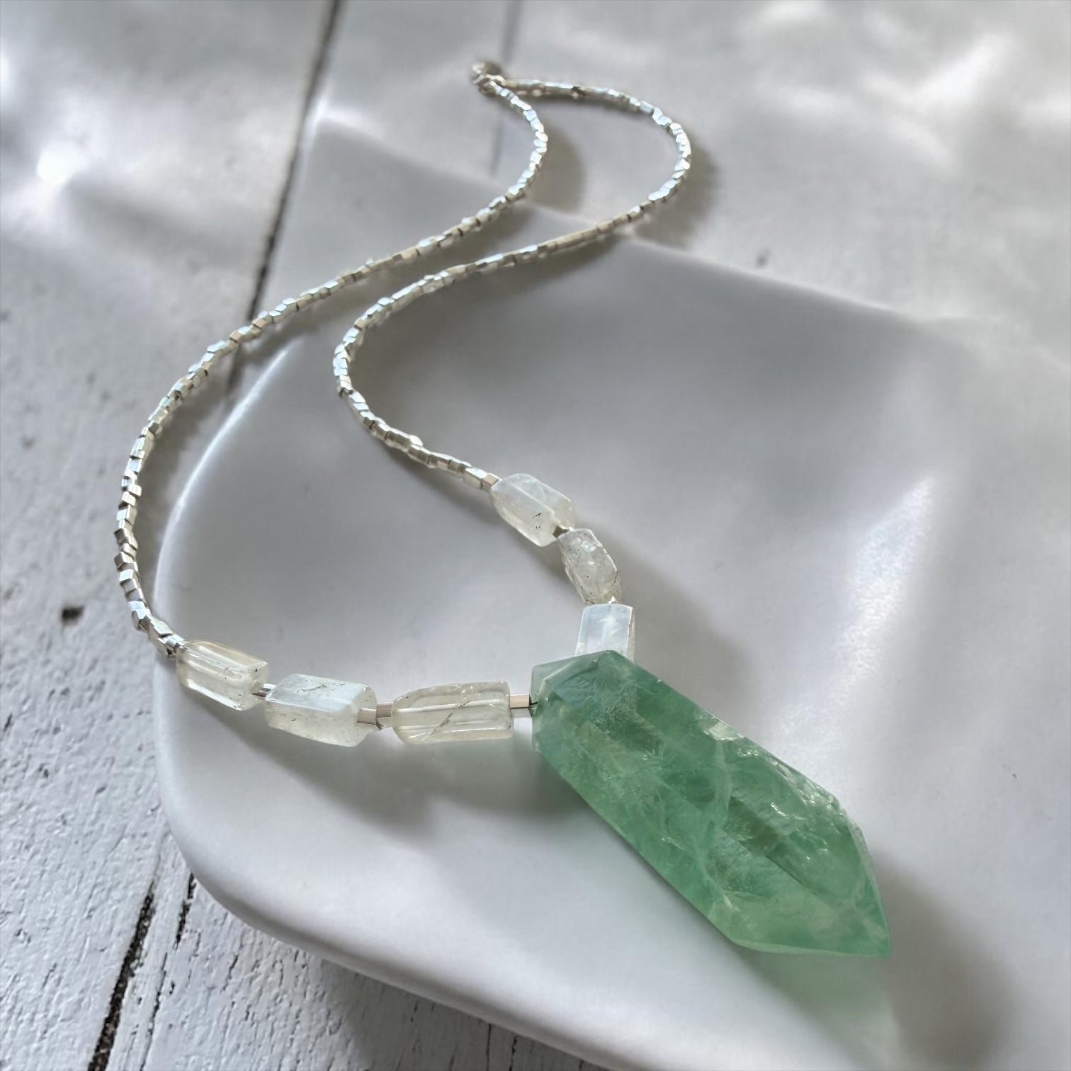 Colgante Tótem Fluorita y cuarzos