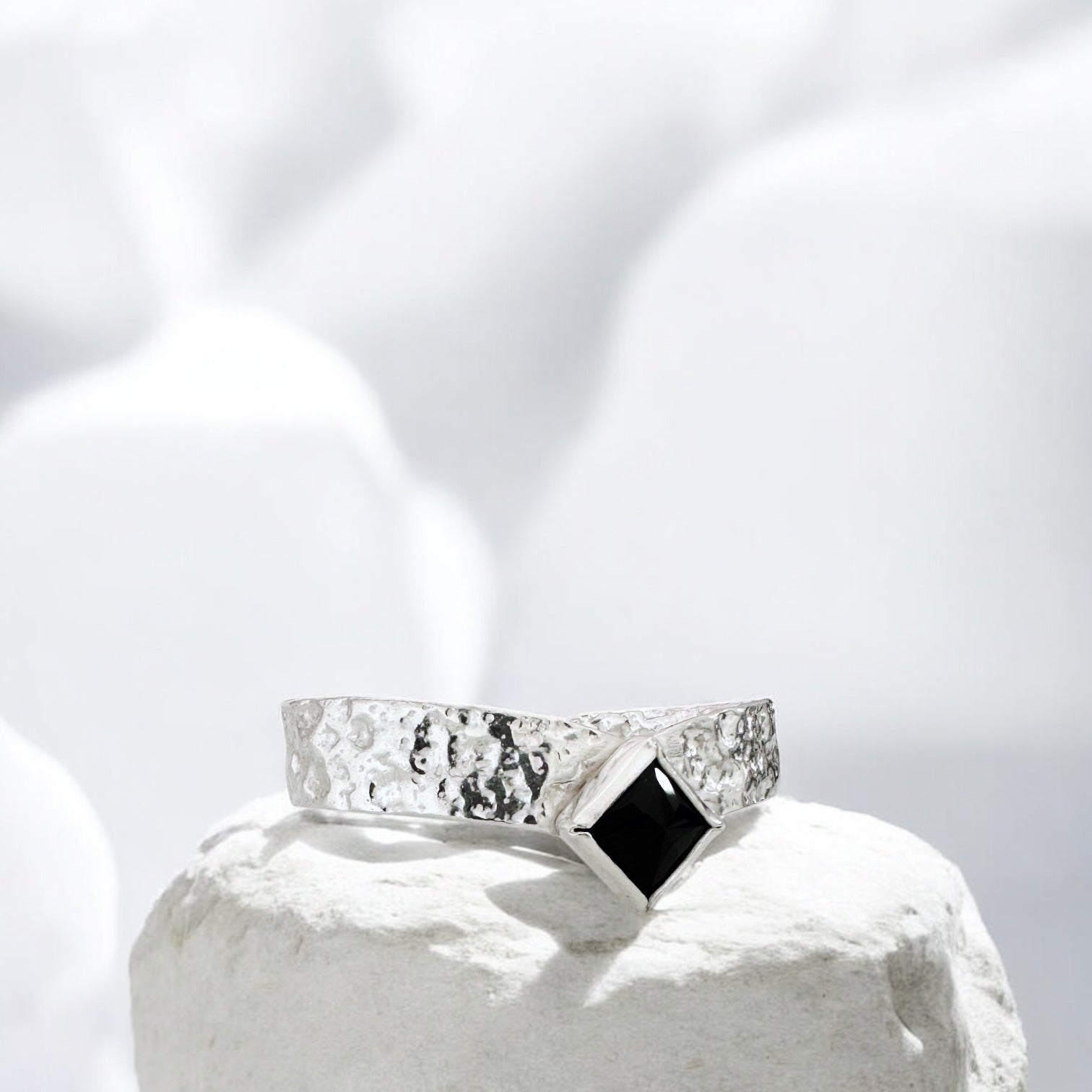 Esclava The Cleopatra Cuff