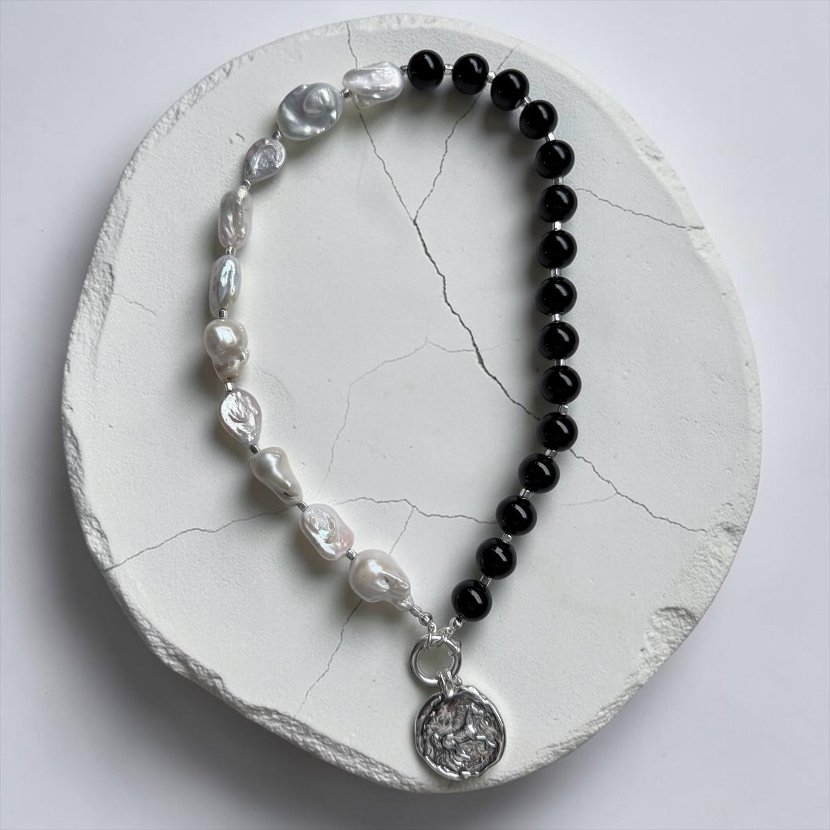 Collar Eclipse