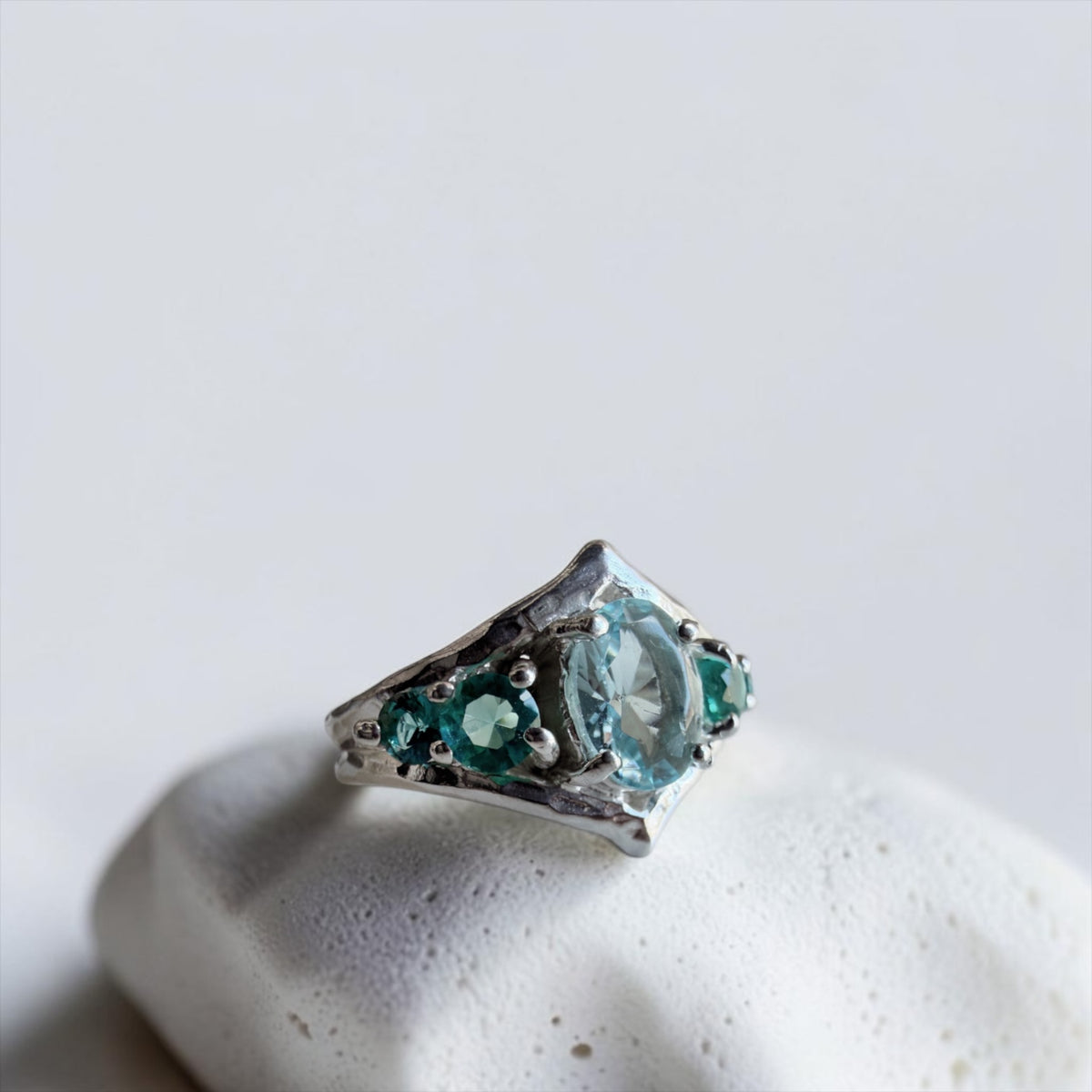 Anillo Narciso