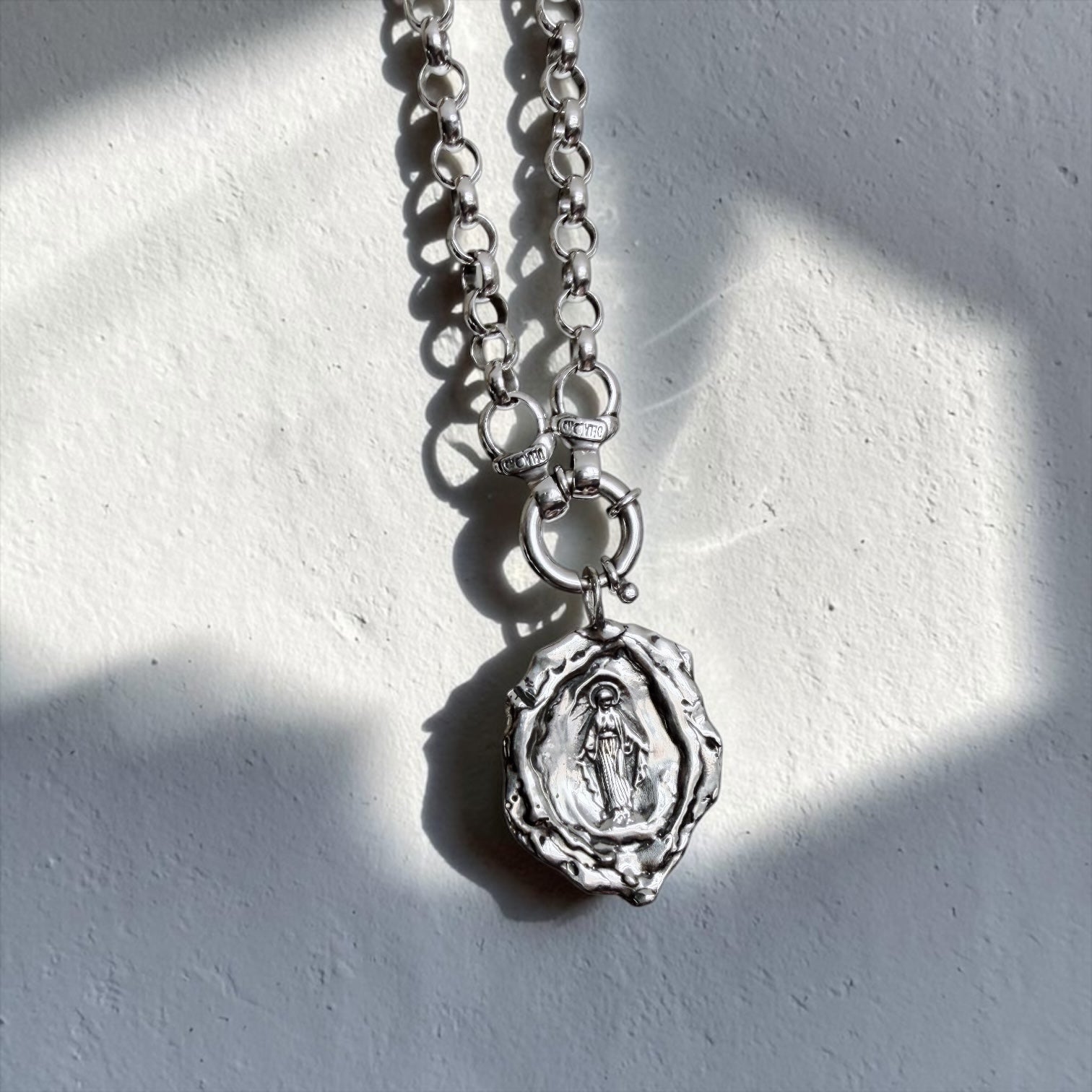 Colgante Virgen de las Gracias - Plata
