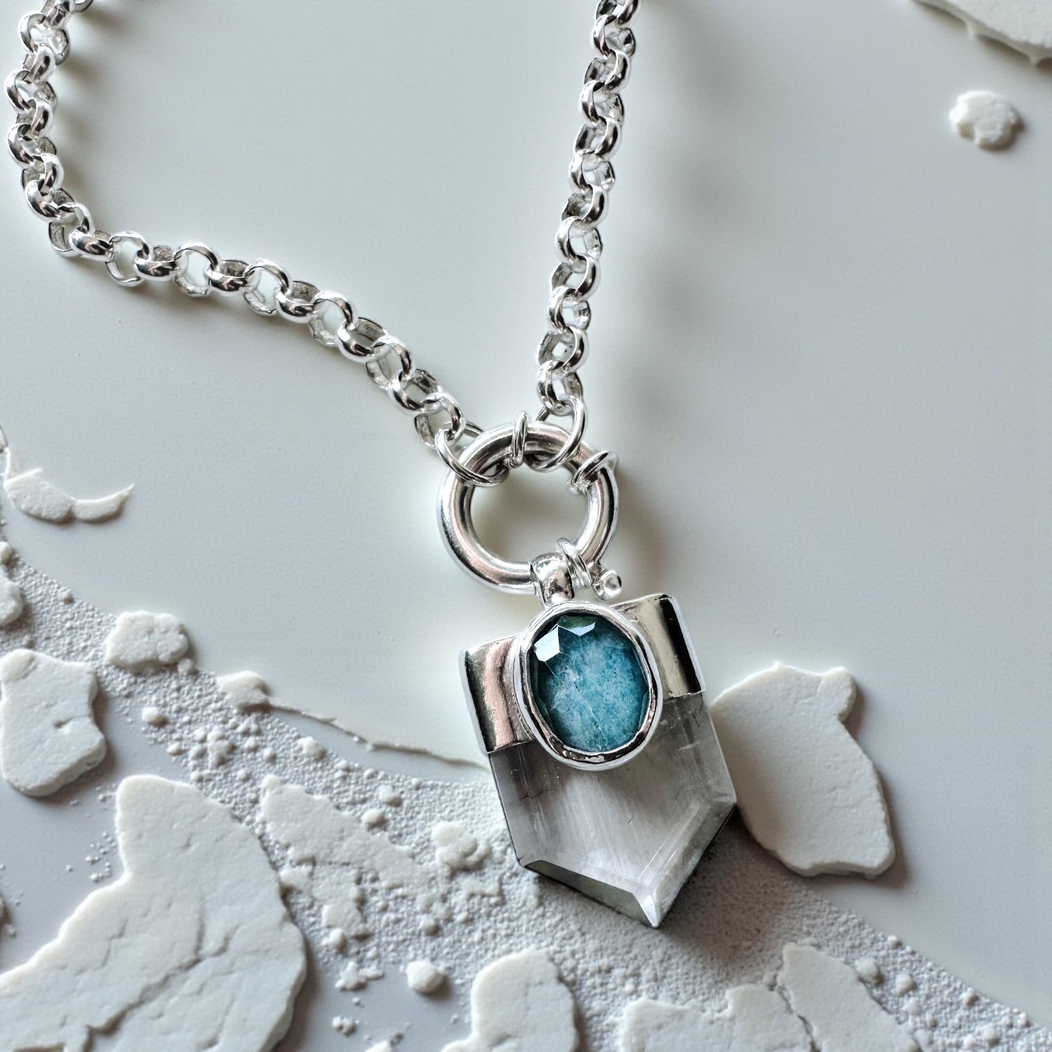 Colgante Prisma Escudo - I