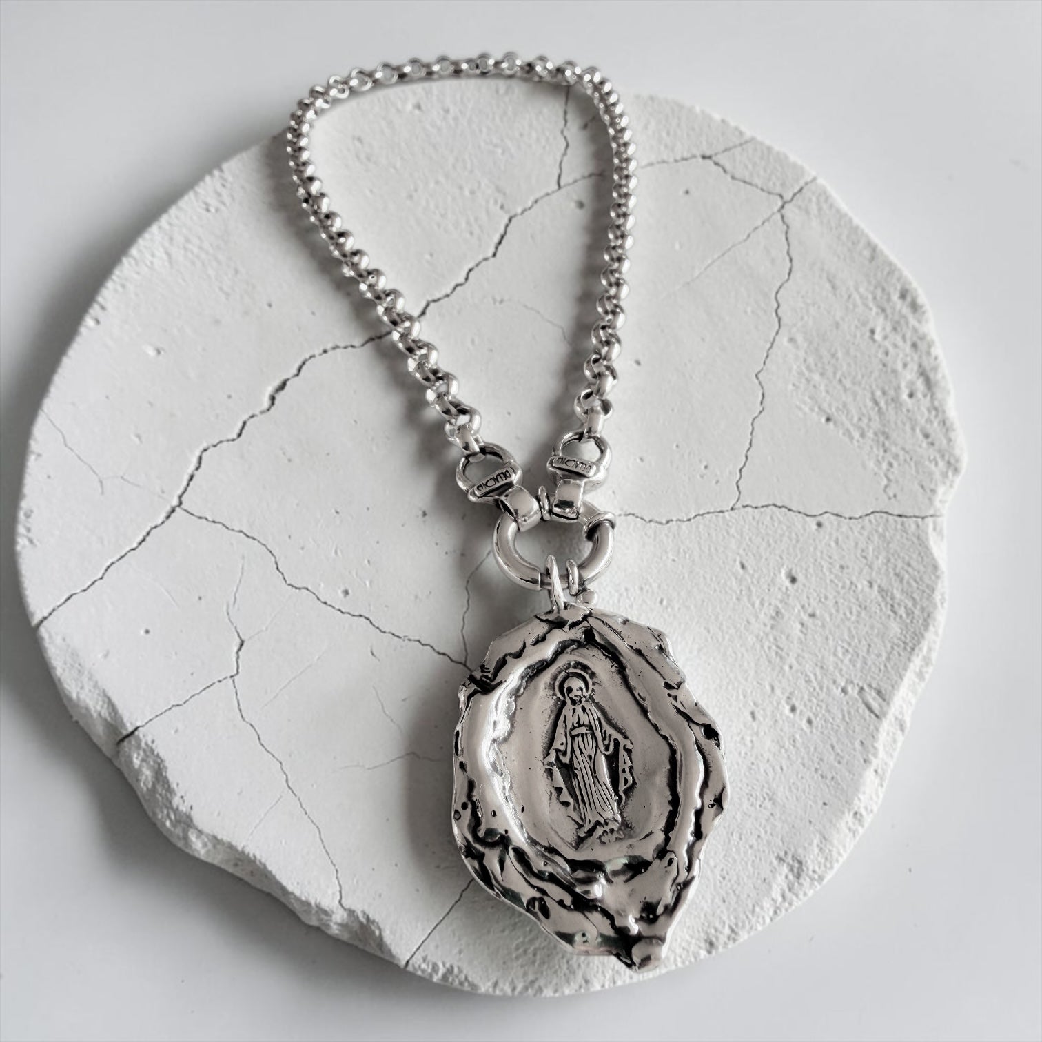 Colgante Virgen de las Gracias - Plata