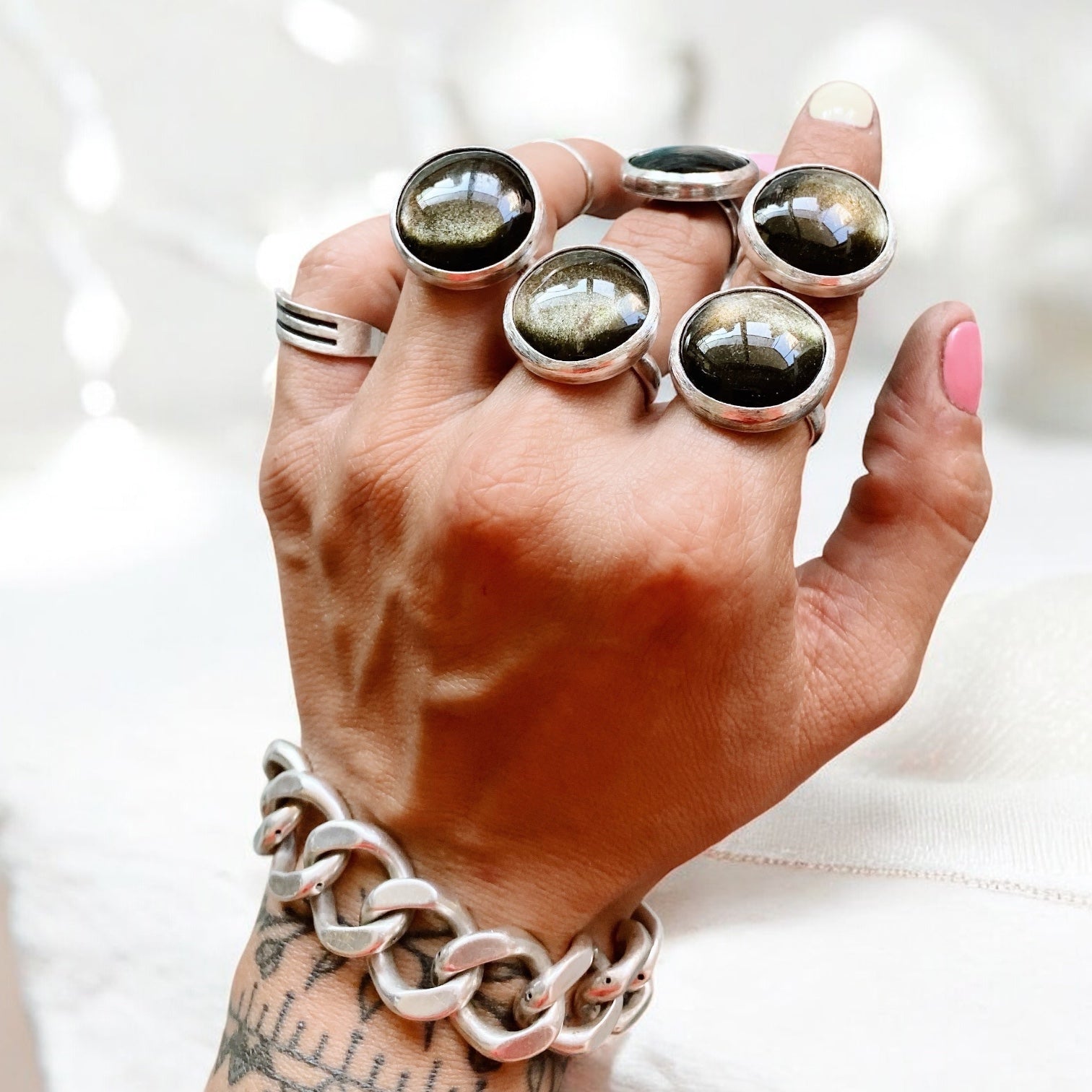 Anillo Umbra Obsidiana Dorada - PREVENTA