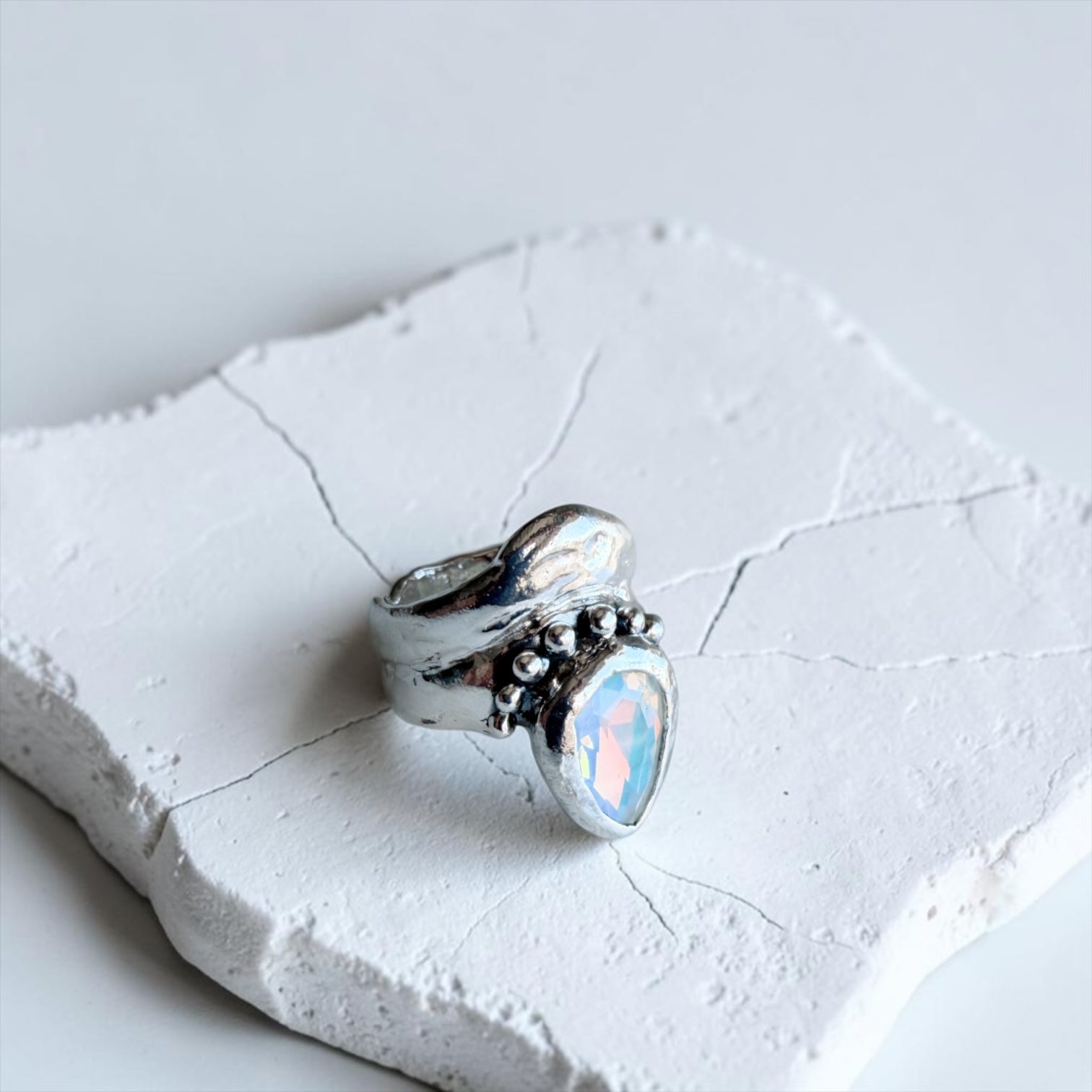 Anillo Mugler