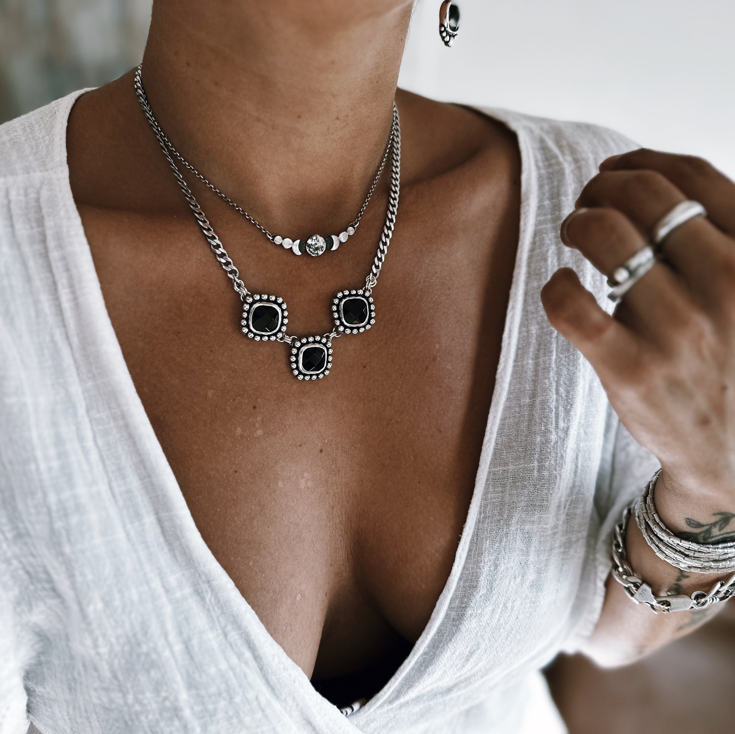 Conjunto Collar y Aros RosaMari Onix - PREVENTA