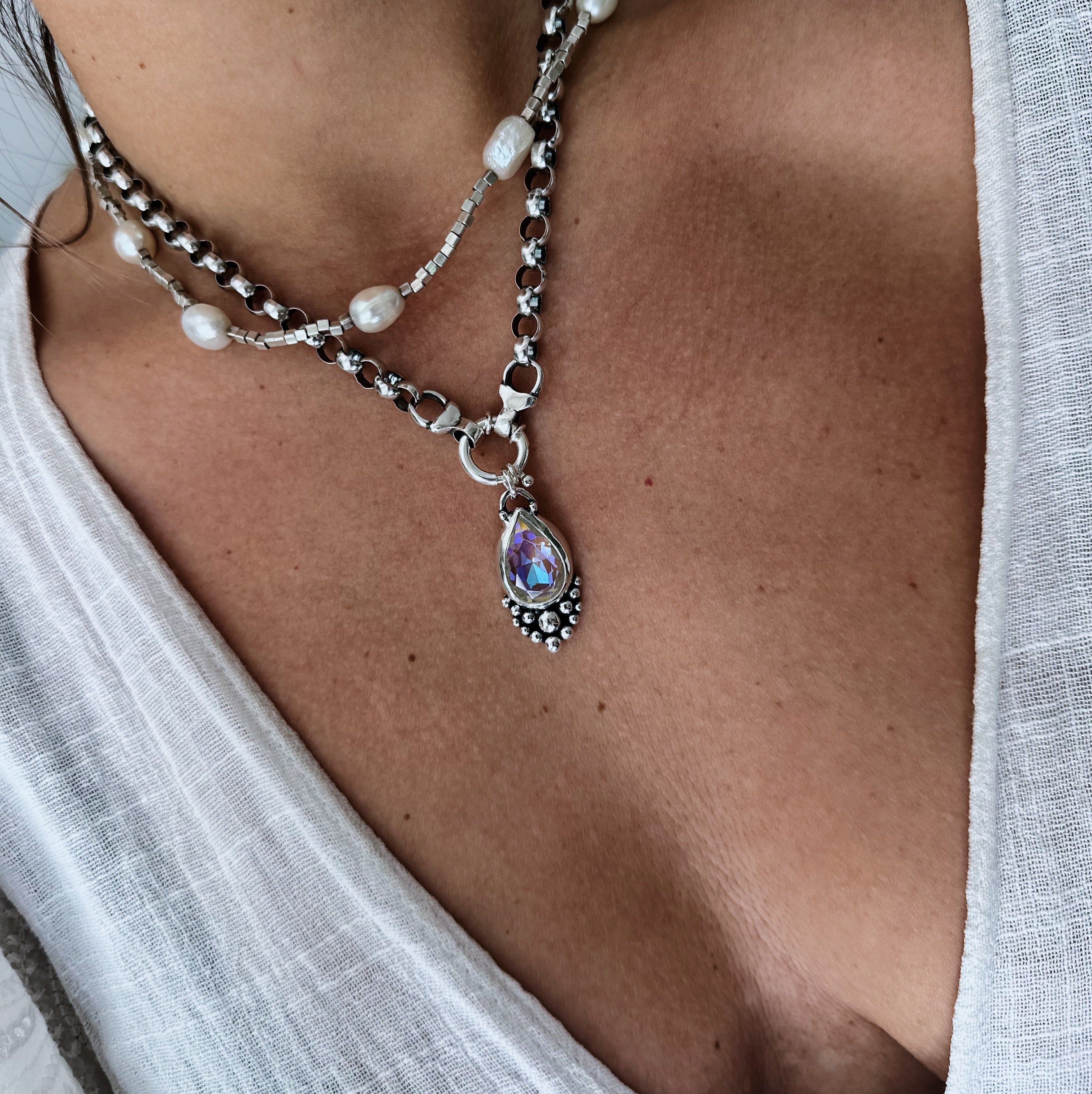 Colgante Mini Gota Empelotada Corte Briolette - Varias Piedras