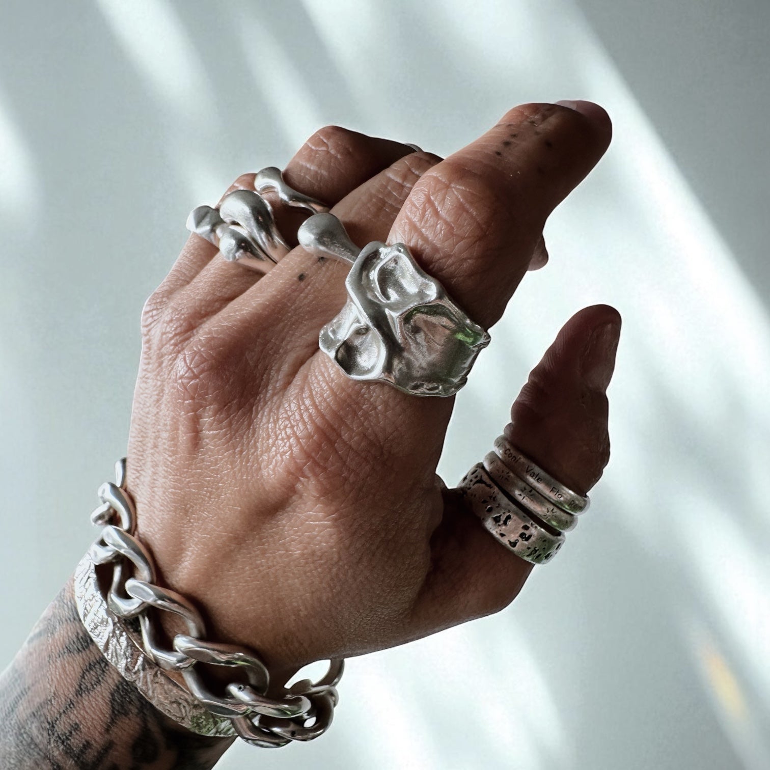 Anillo Génesis “Origen y Transformación”