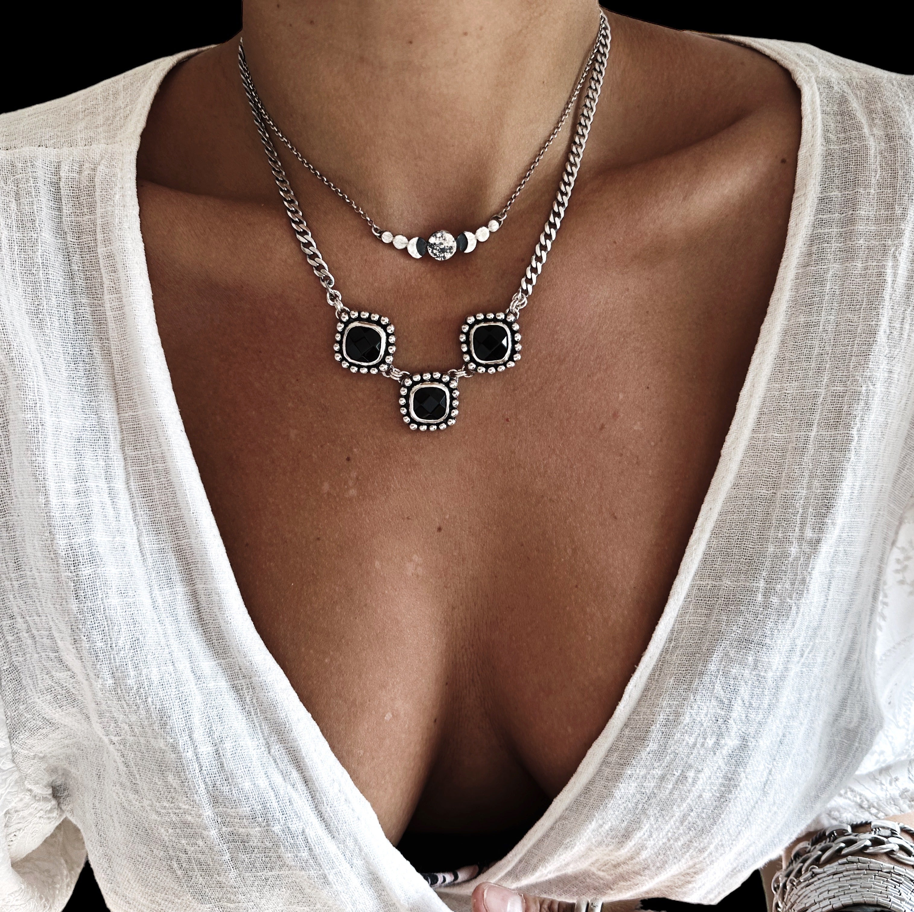 Conjunto Collar y Aros RosaMari Onix - PREVENTA