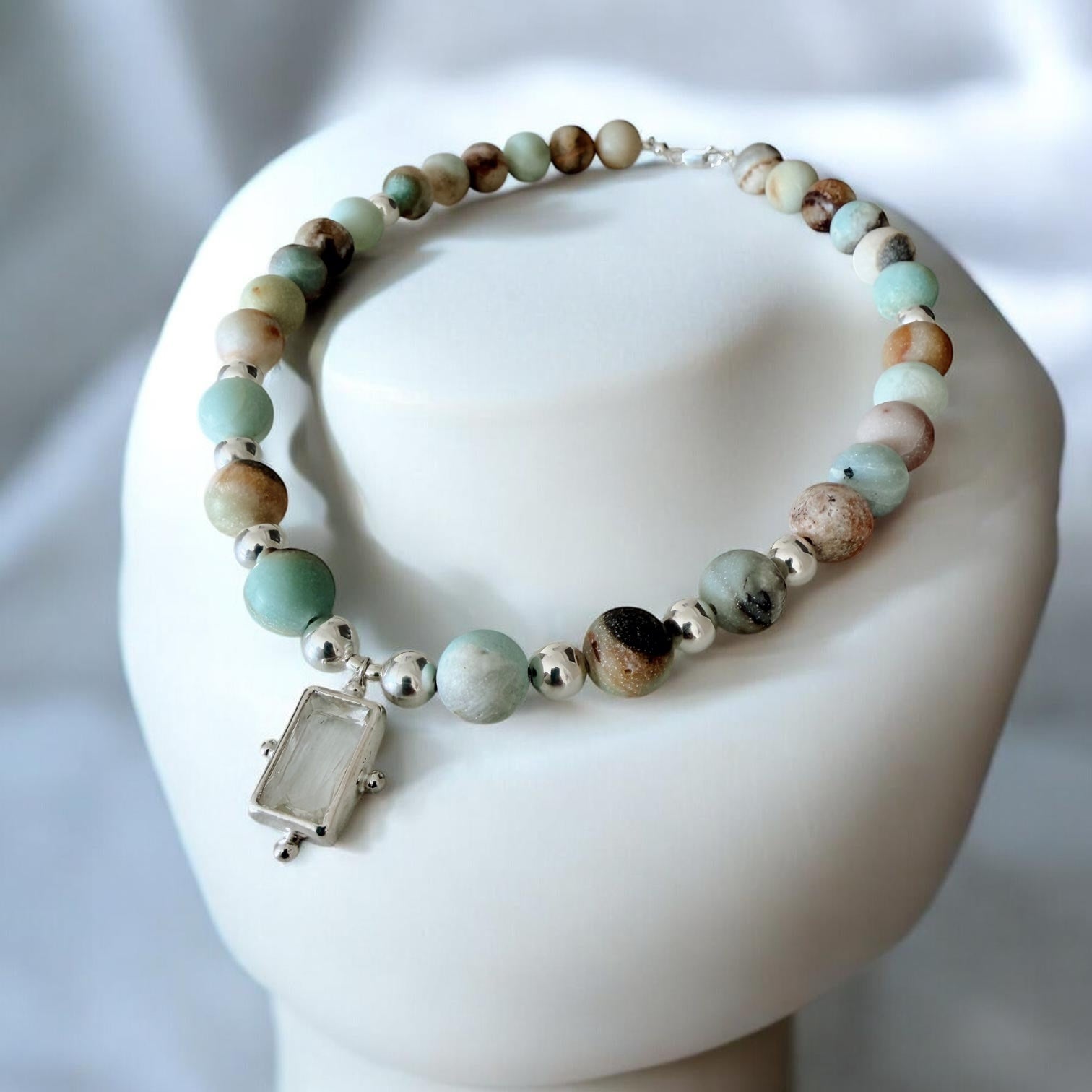 Collar Amazonita del Bosque