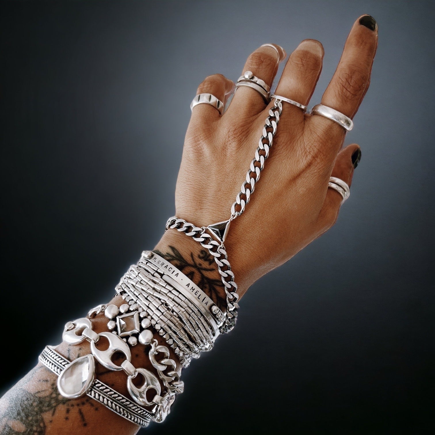 Hand Chain Anali - PREVENTA