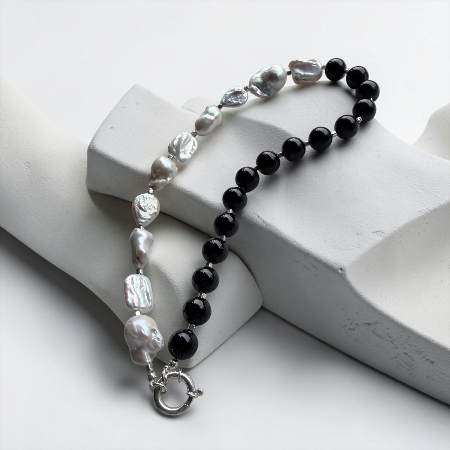 Collar Eclipse
