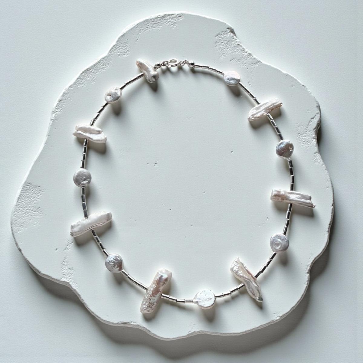 Collar Choker North