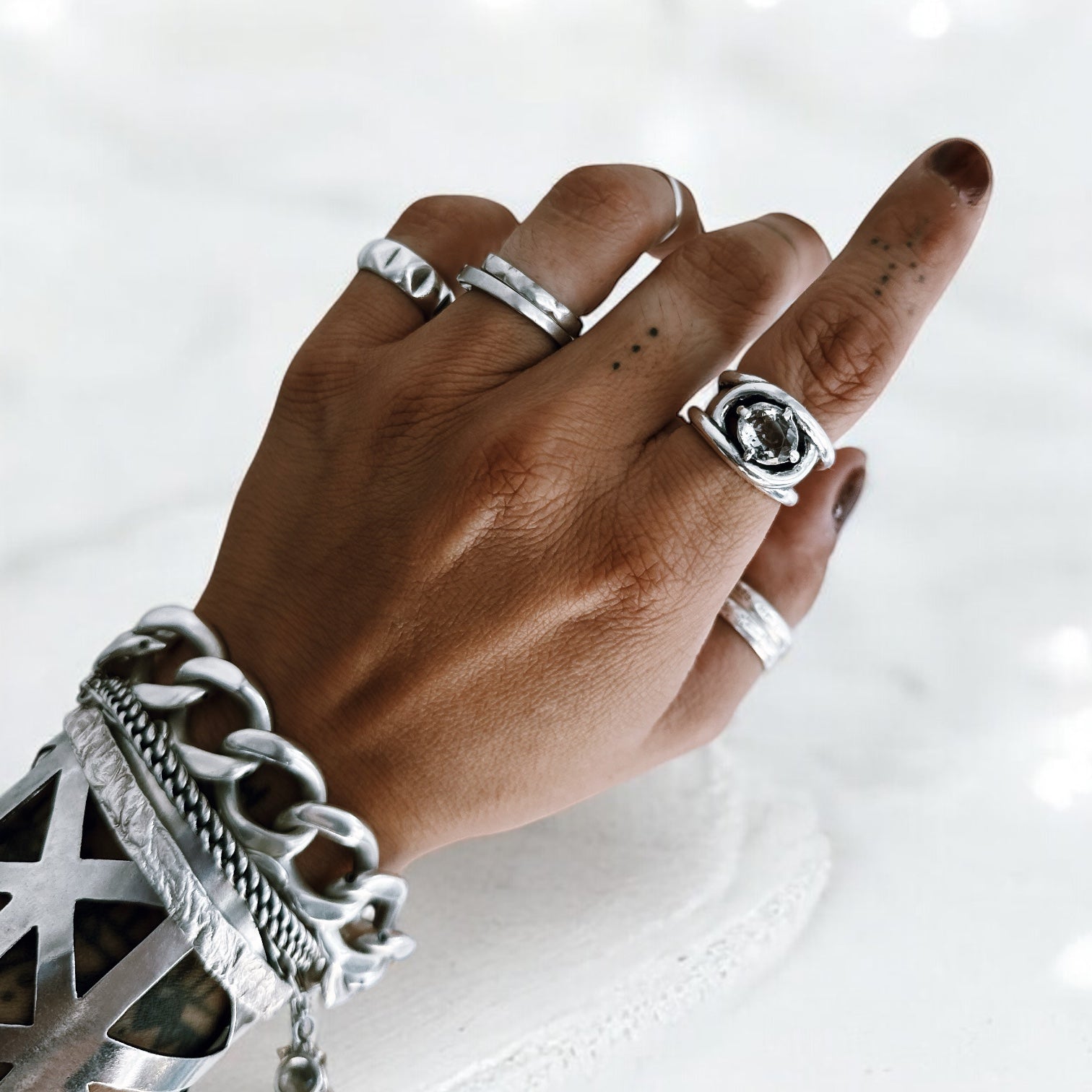 Anillo New York Dolls / Varias piedras
