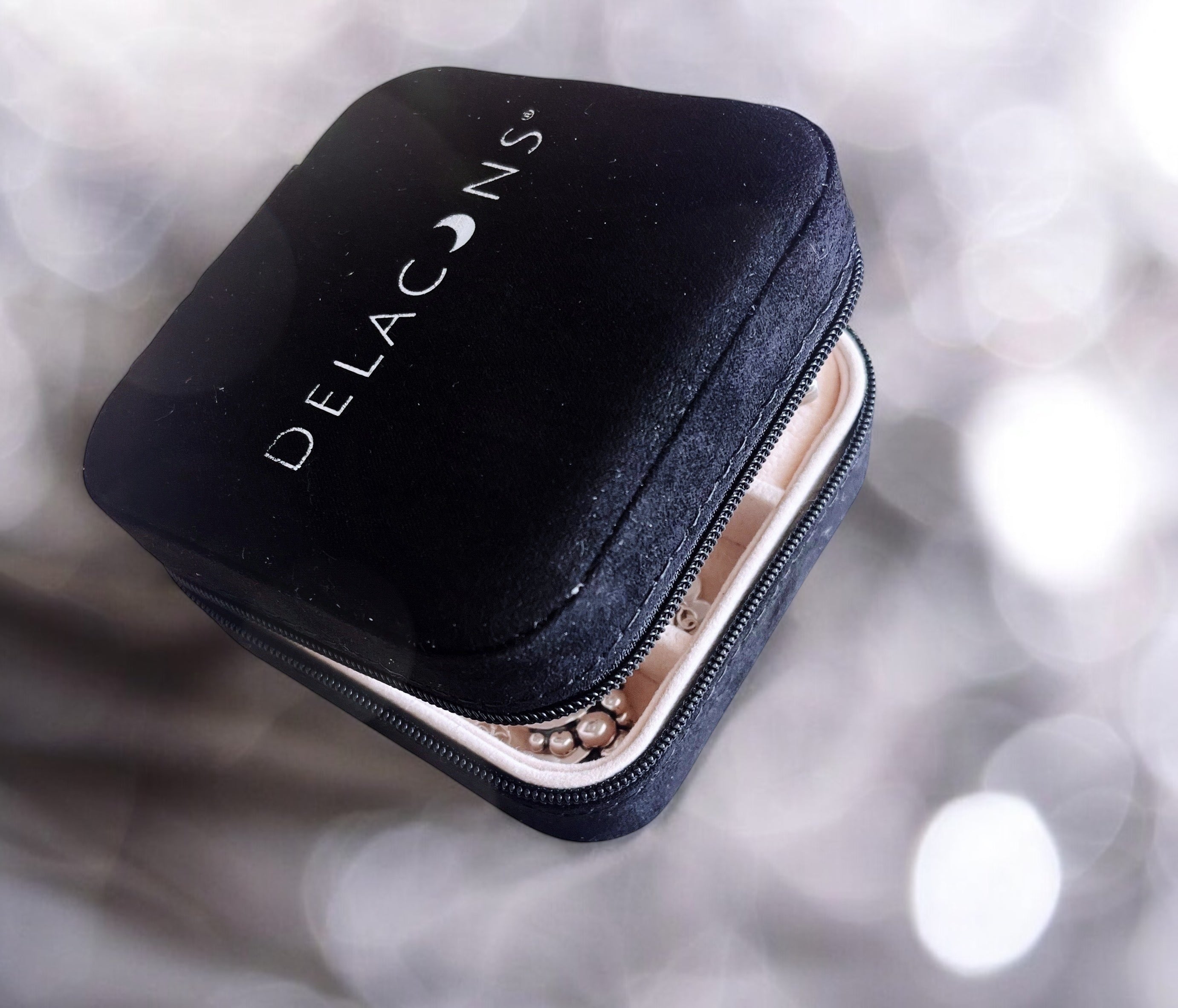 Joyero Viajero Delacons Black Velvet “M”