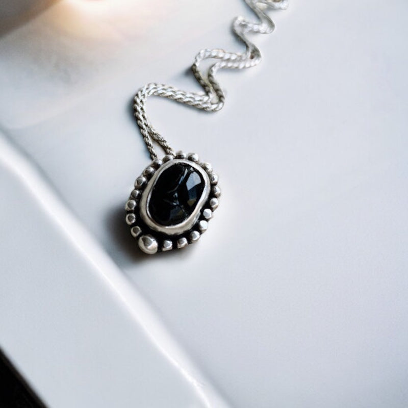 Colgante Escarabajo Cristal Negro swarovski