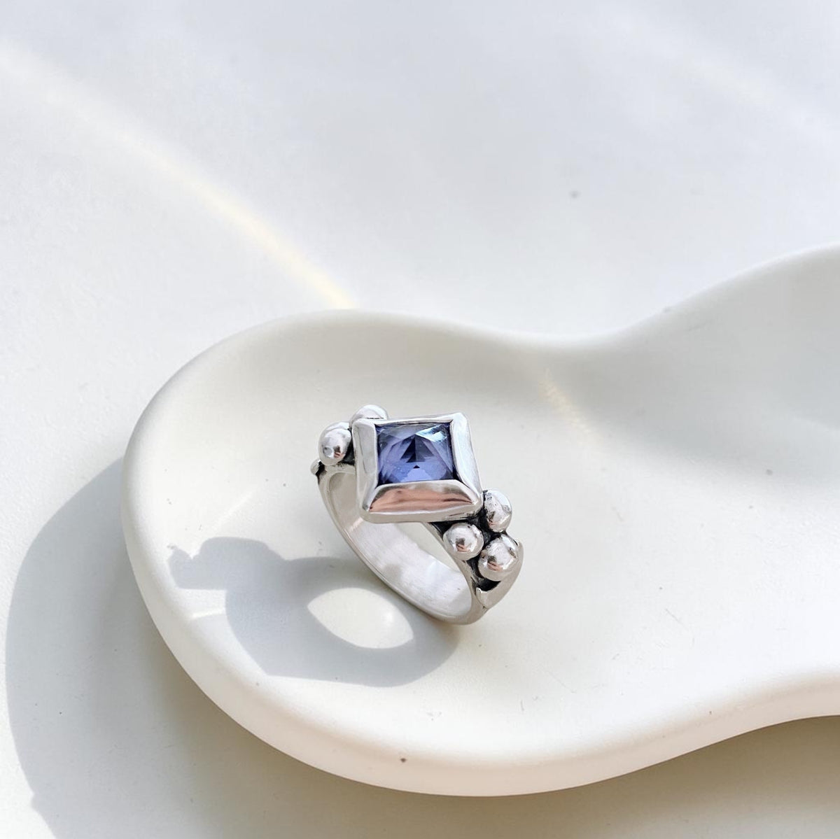 Anillo Elisa Lunar Rombo 8 mm + piedra a elección