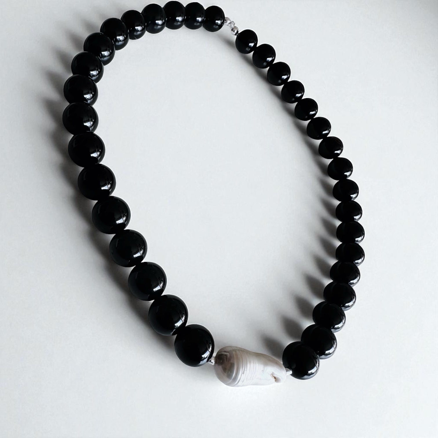 Collar Rocking Balls “Midnight Queen”