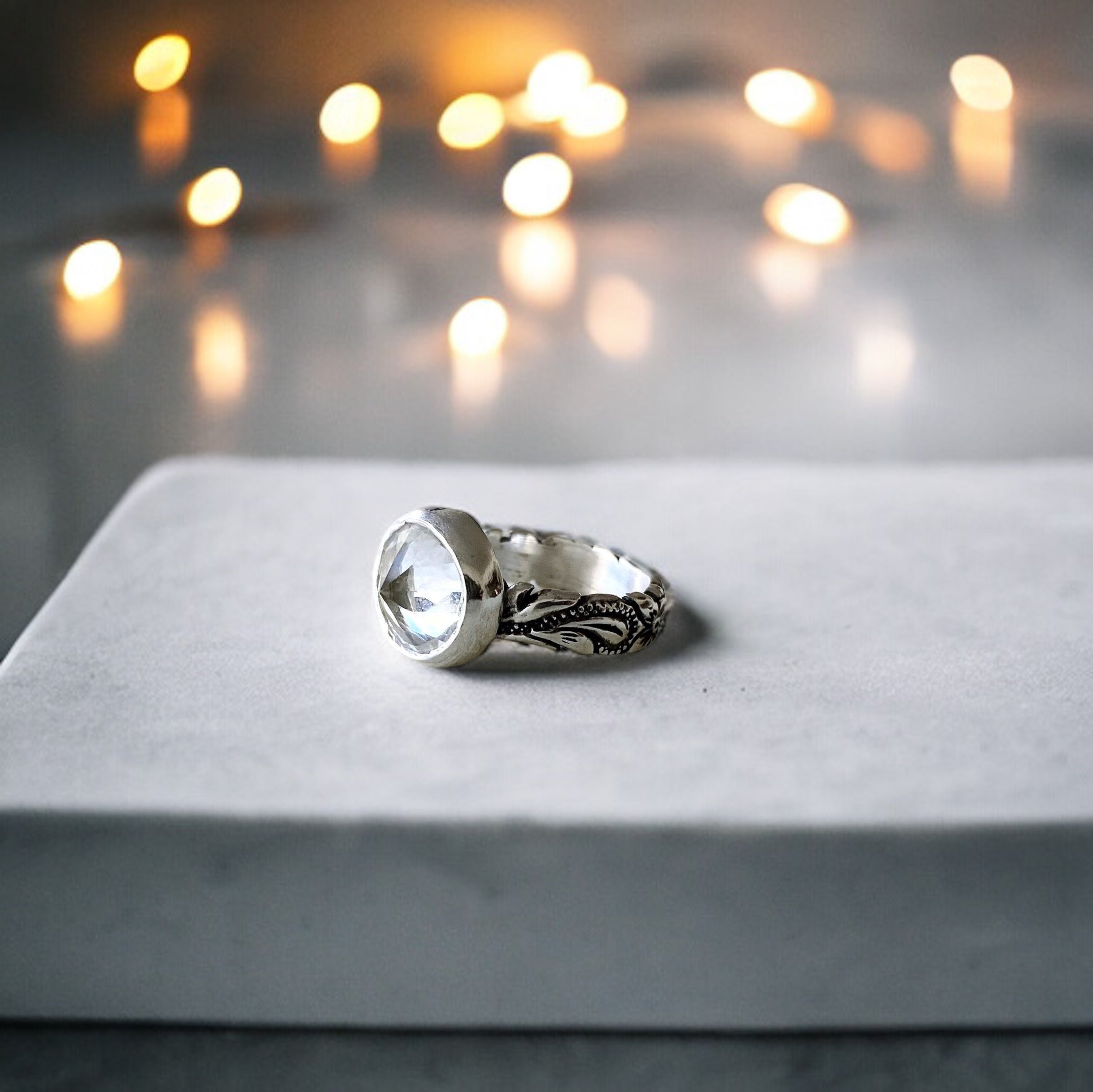 Anillo Magnolia / Piedra a elección