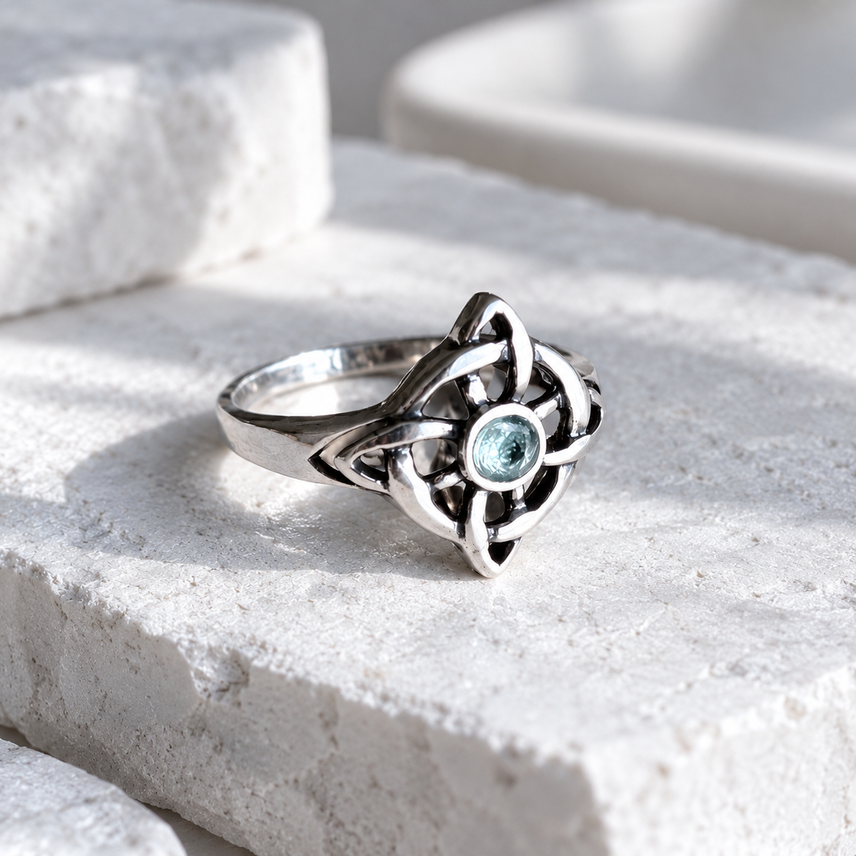 Anillo Nudo de Bruja