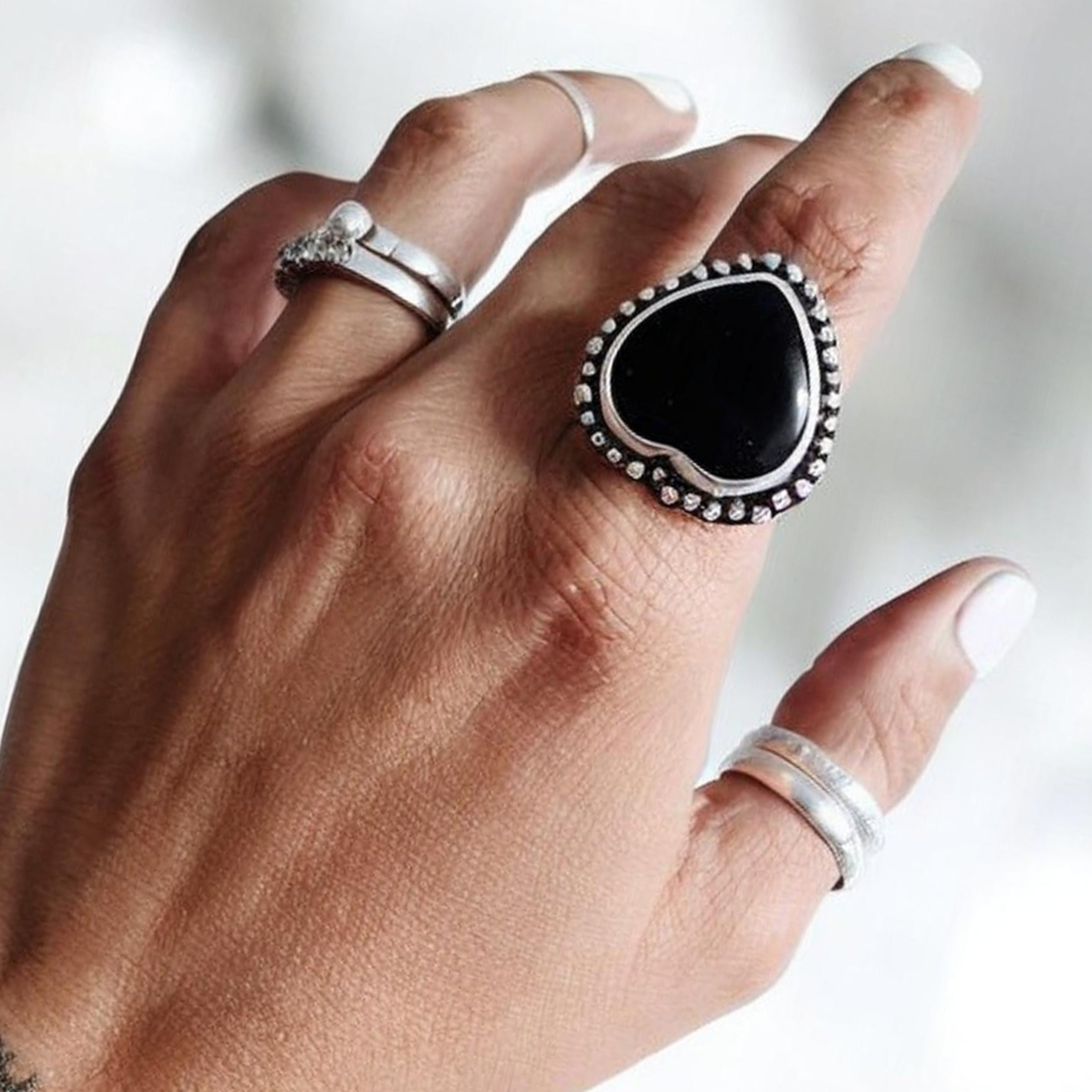 Anillo Gran Corazón Flamenco Onix